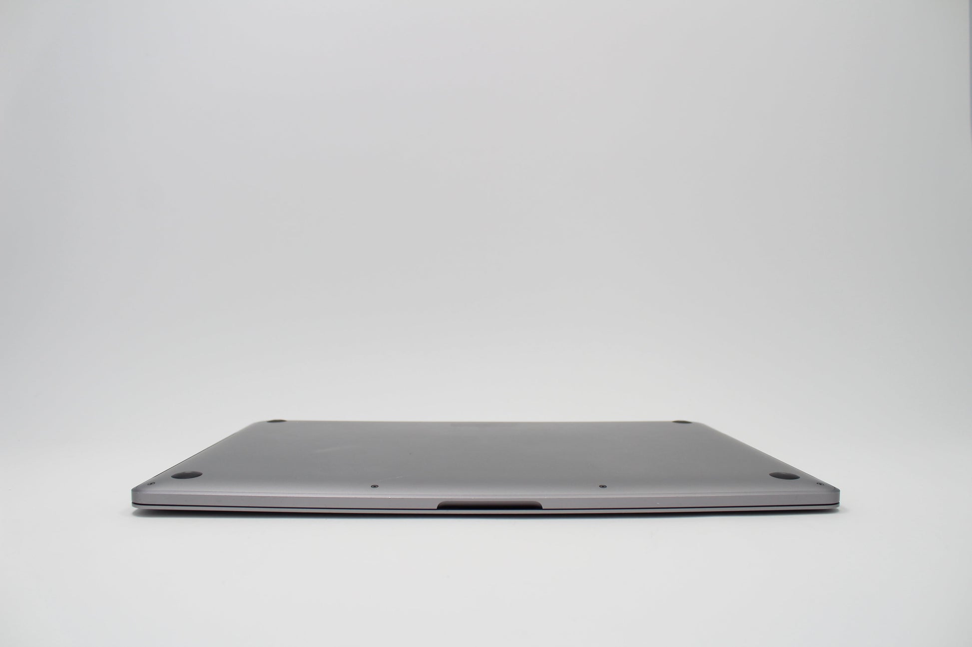 2016 Apple MacBook Pro 15-inch i7 2.7GHz 16GB RAM 512GB SSD AMD 455 | Excellent