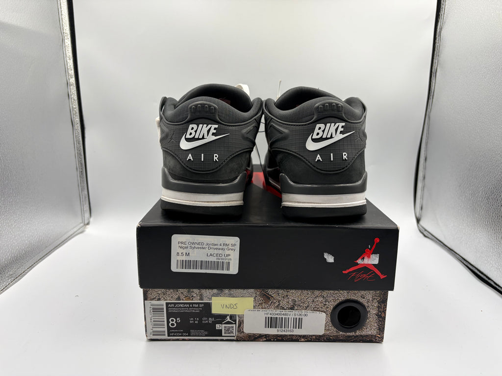 PRE OWNED Jordan 4 RM SP Nigel Sylvester Driveway Grey