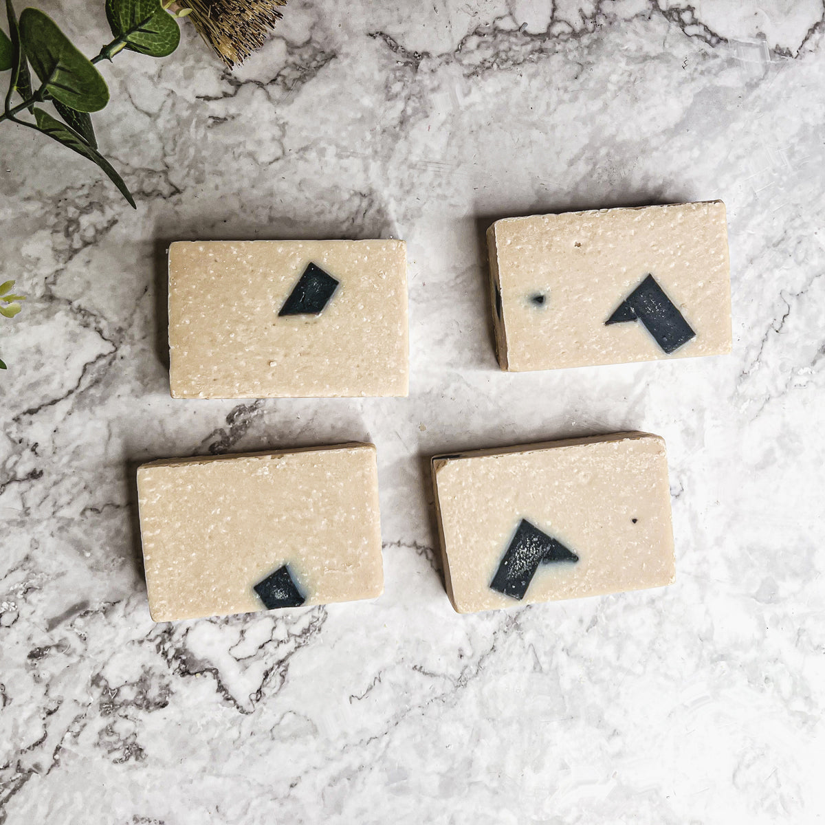 Dead Sea Mud Scrub Exfoliating Clay Mask With Activated Charcoal Sea Salt