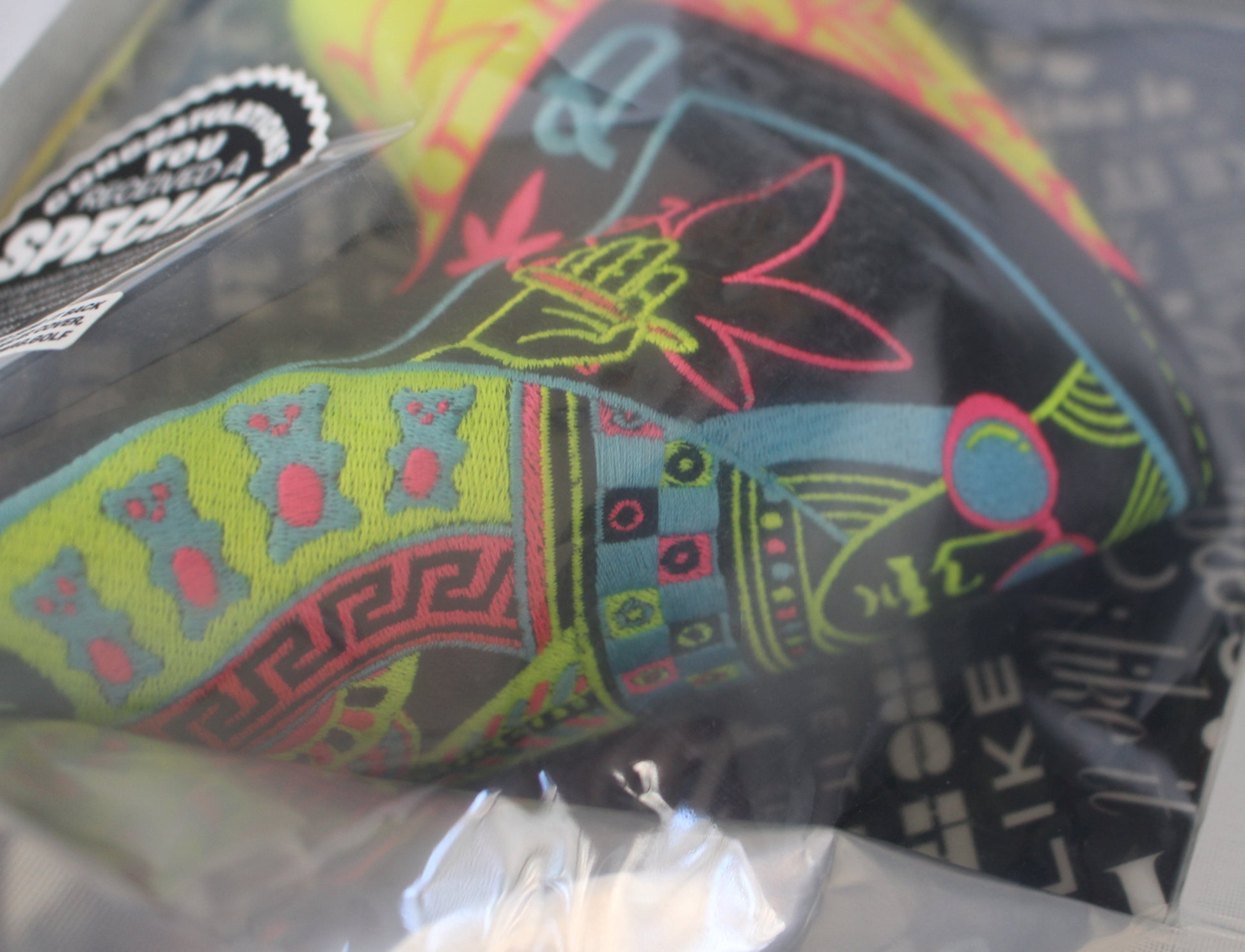Swag Golf Special Alternate Color Royal Highness Pineapple Express Queen Blade Putter Headcover