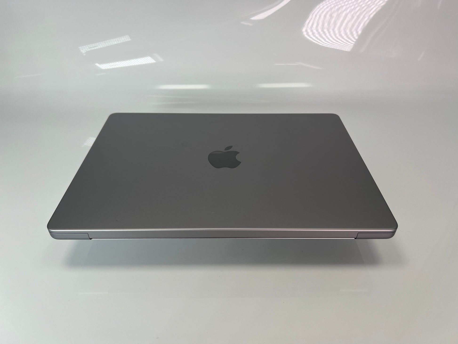 Apple MacBook Pro (2021) 14-inch M1 Max 32-Core GPU 64GB RAM 8TB SSD - AppleCare+ 11/24