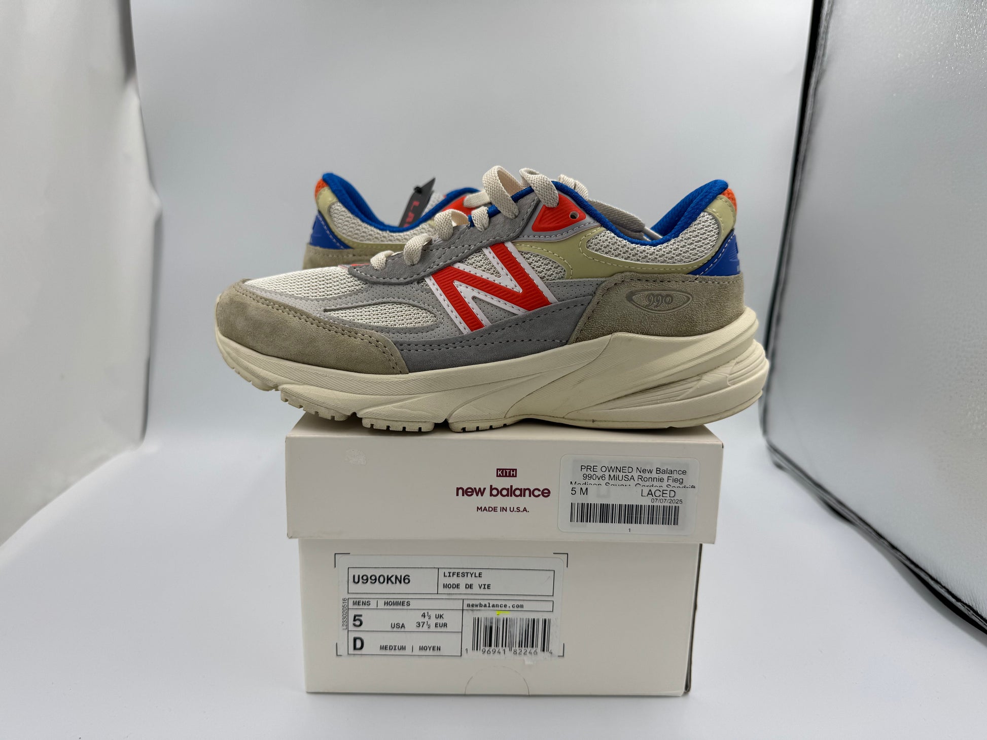 PRE OWNED New Balance 990v6 MiUSA Ronnie Fieg Madison Square Garden Sandrift