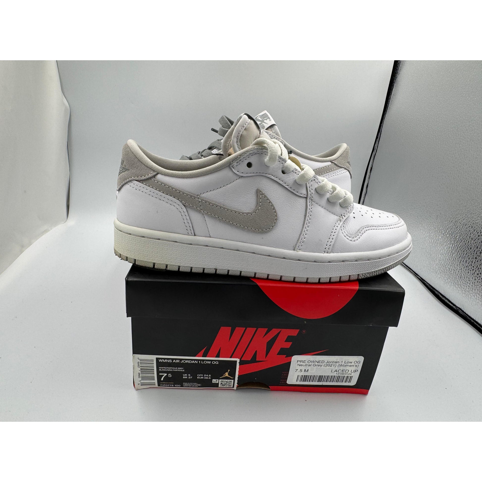PRE OWNED Jordan 1 Low OG Neutral Grey (2021) (Women's)