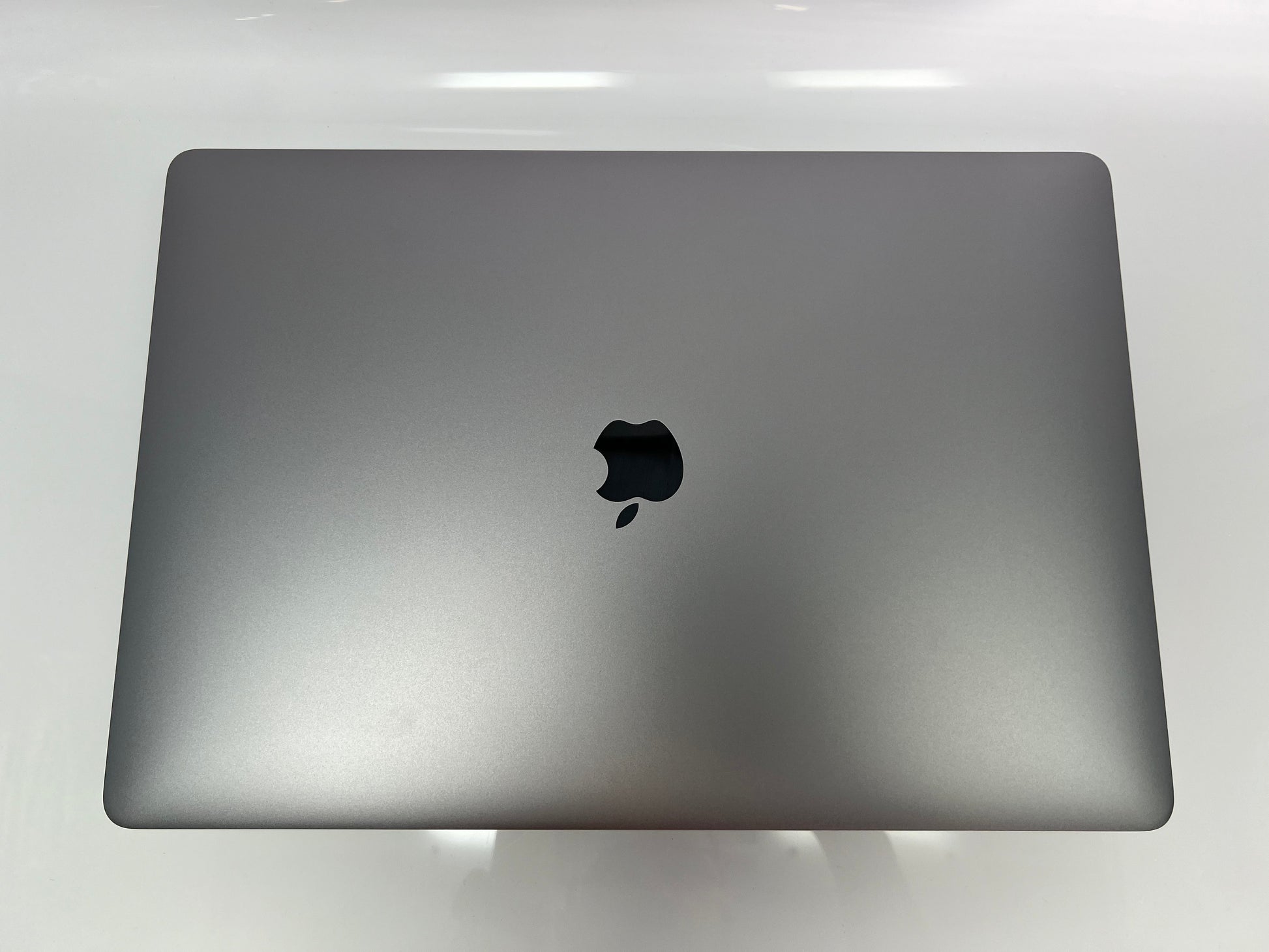 Apple MacBook Pro (2017) 15-inch 2.8GHz 16GB RAM 512GB SSD - Space Grey
