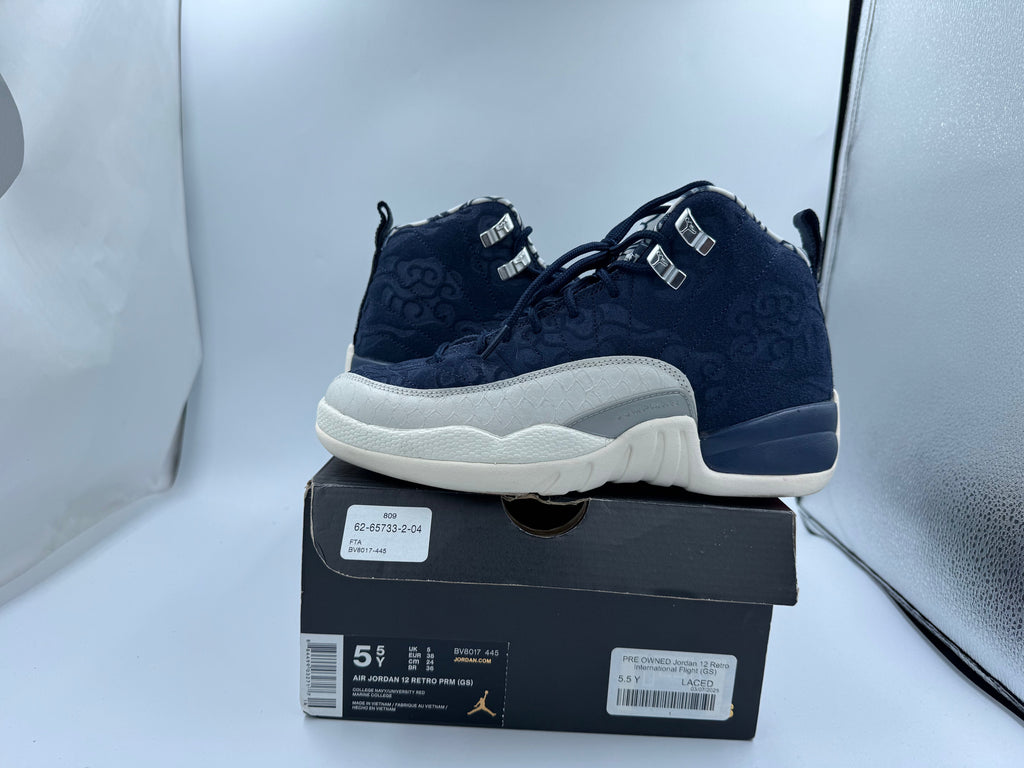 PRE OWNED Jordan 12 Retro International Flight (GS)