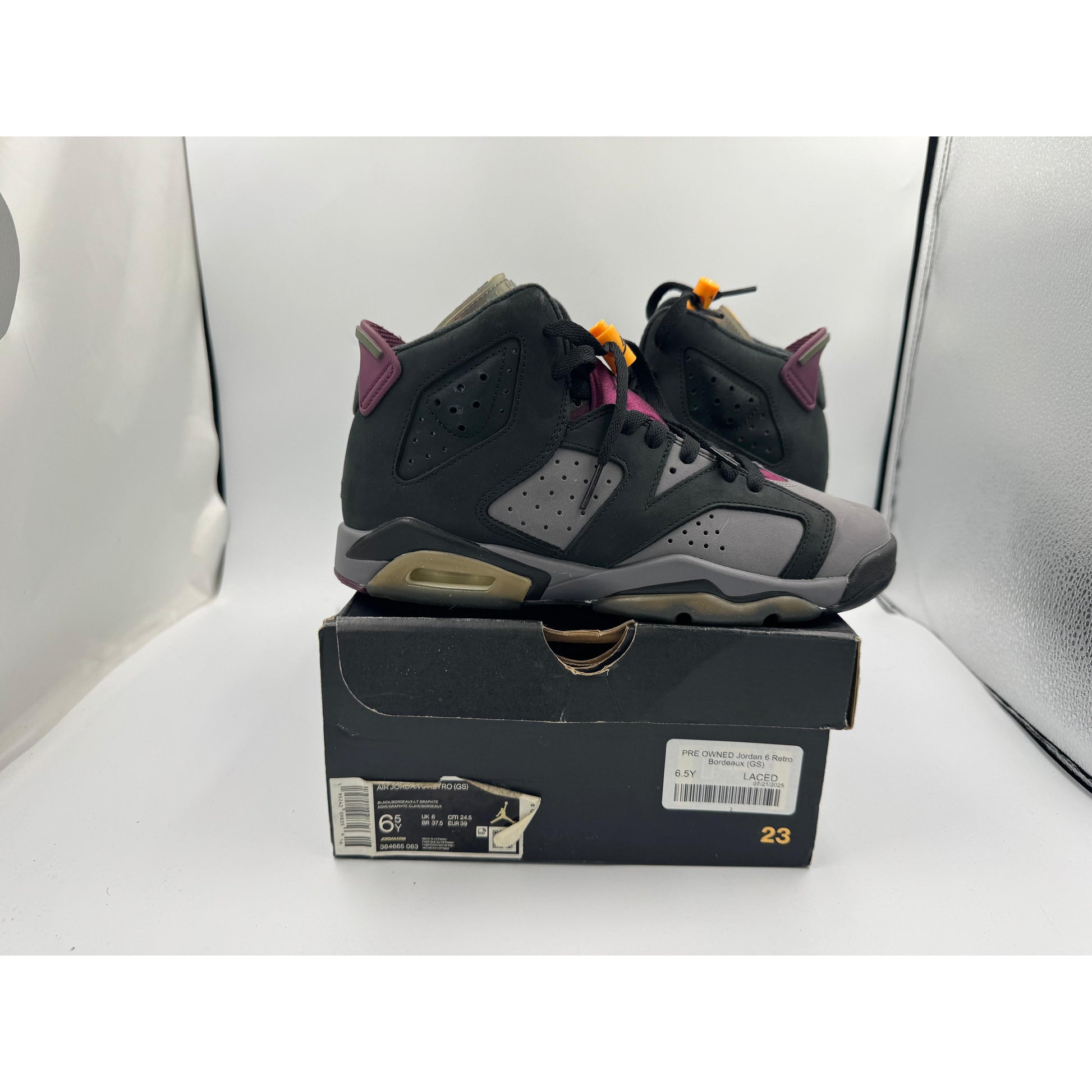 PRE OWNED Jordan 6 Retro Bordeaux (GS)