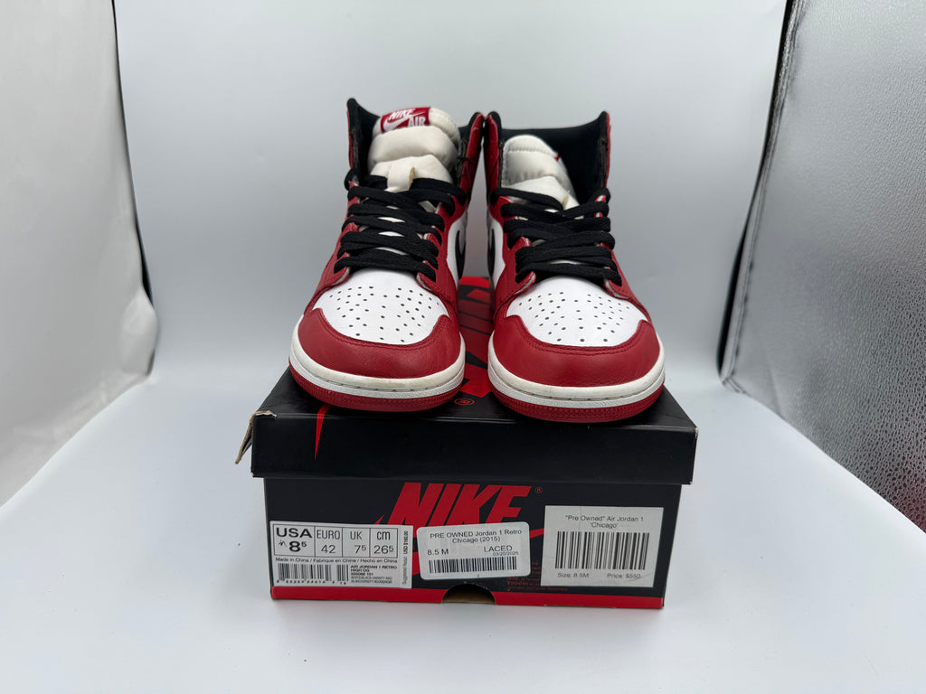 PRE OWNED Jordan 1 Retro Chicago (2015)