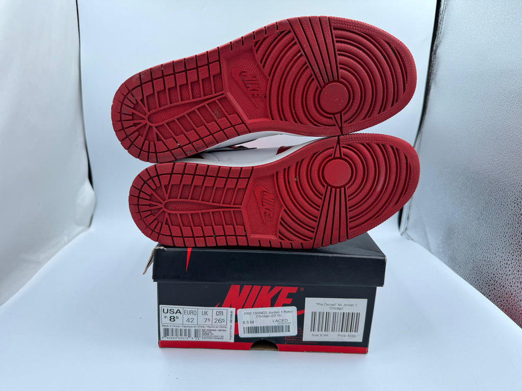 PRE OWNED Jordan 1 Retro Chicago (2015)