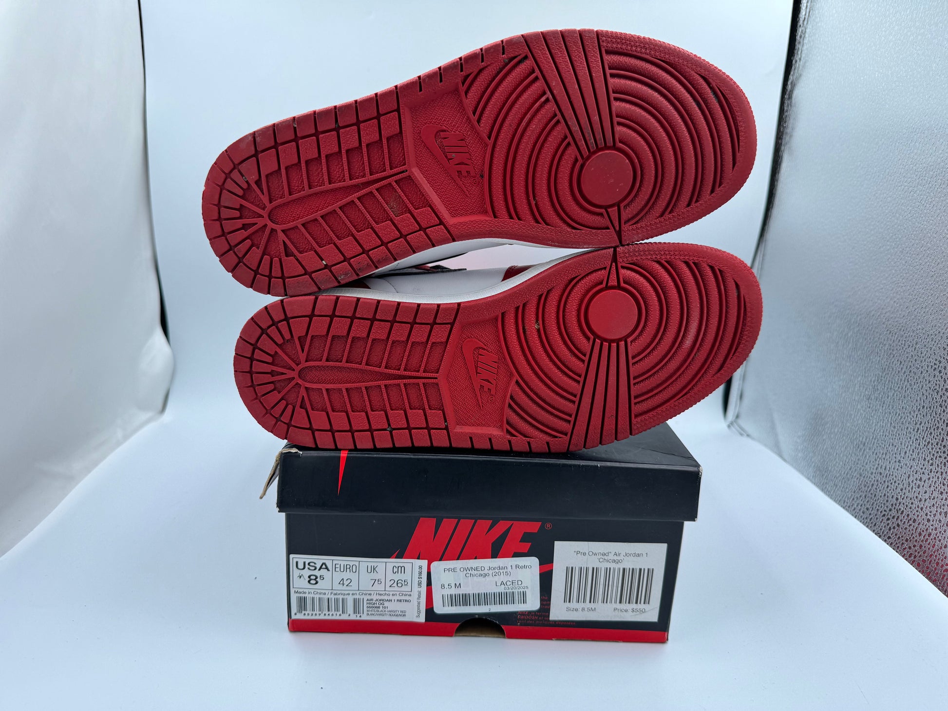 PRE OWNED Jordan 1 Retro Chicago (2015)