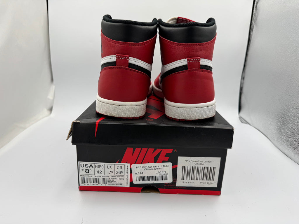 PRE OWNED Jordan 1 Retro Chicago (2015)