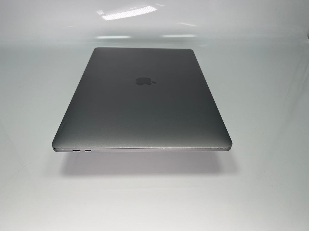 Apple MacBook Pro 2017 15-inch 2.8GHz For Parts Only 16GB RAM 512GB SSD