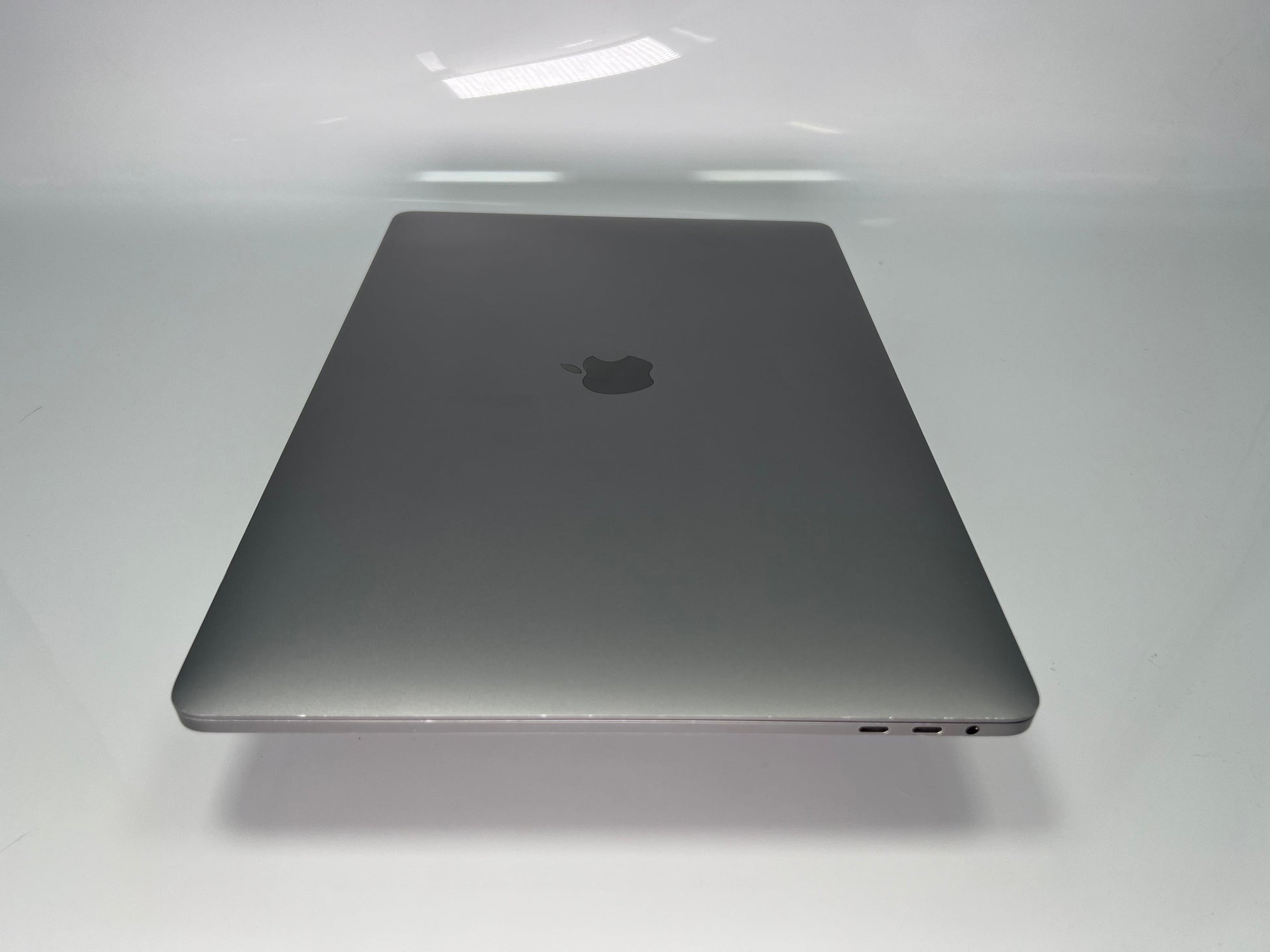 Apple MacBook Pro 2018 15-inch For Parts Only 16GB RAM 512GB SSD