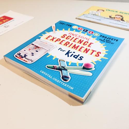 Awesome Science Experiments for Kids: 100+ Projects + 2 Bonus Books Bundle