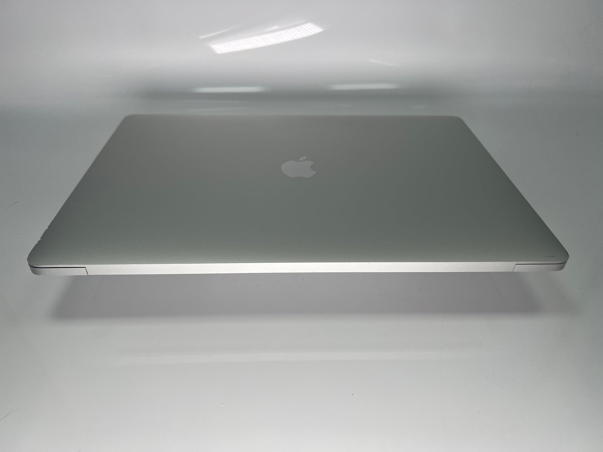 Apple MacBook Pro 2019 16-Inch 2.4GHz i9 64GB RAM 4TB SSD 5500M 4GB