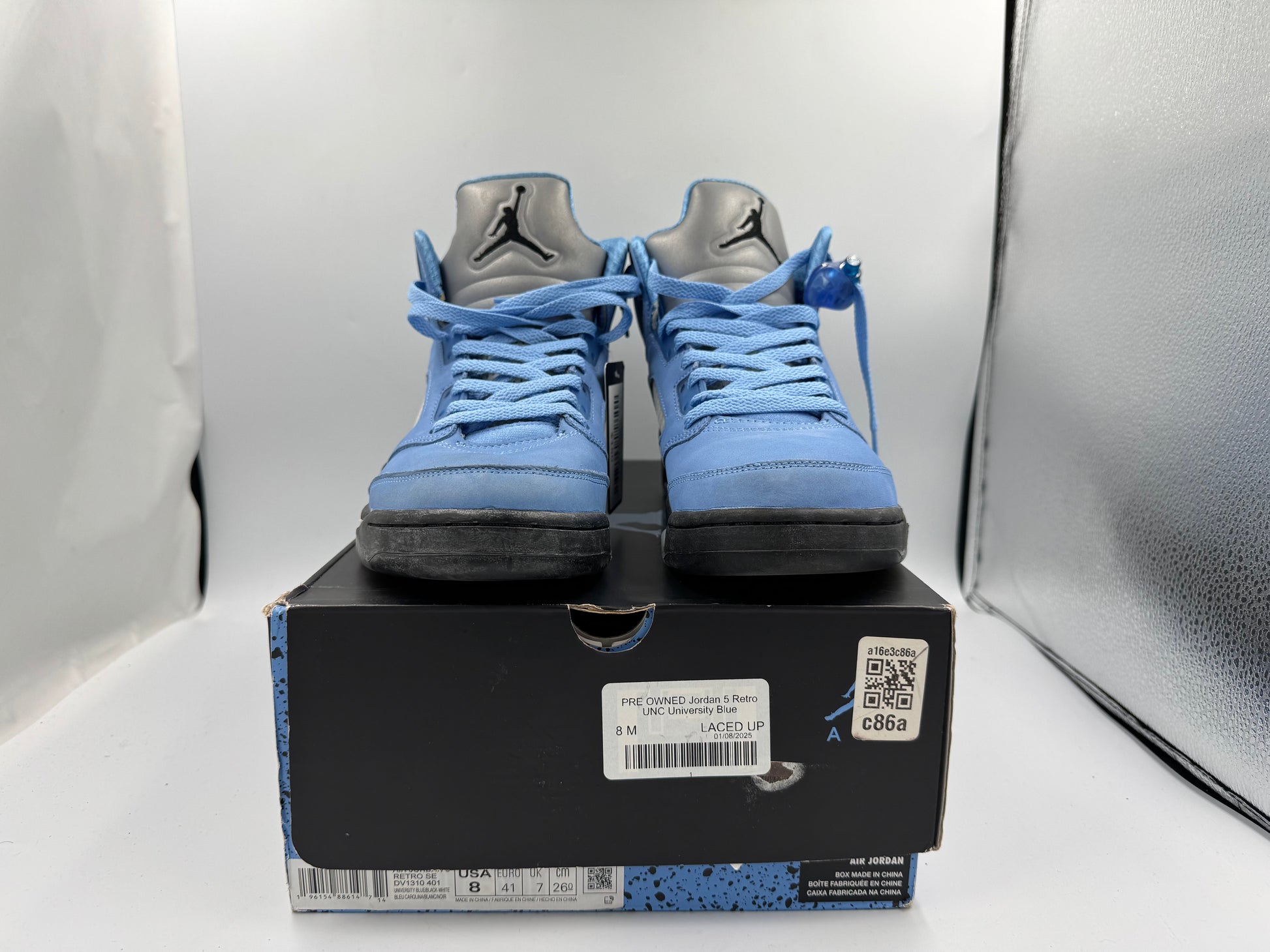 PRE OWNED Jordan 5 Retro UNC University Blue