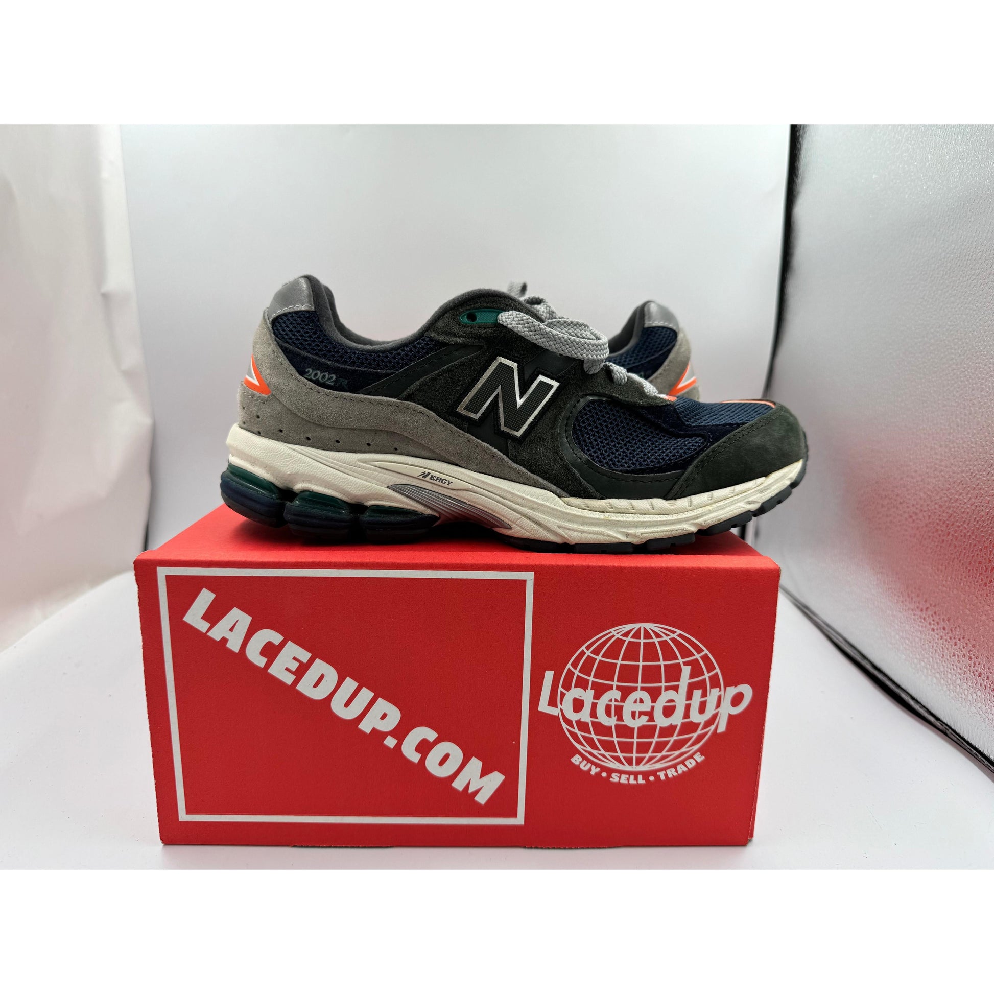 PRE OWNED New Balance 2002R Defense Green Natural Indigo No Box