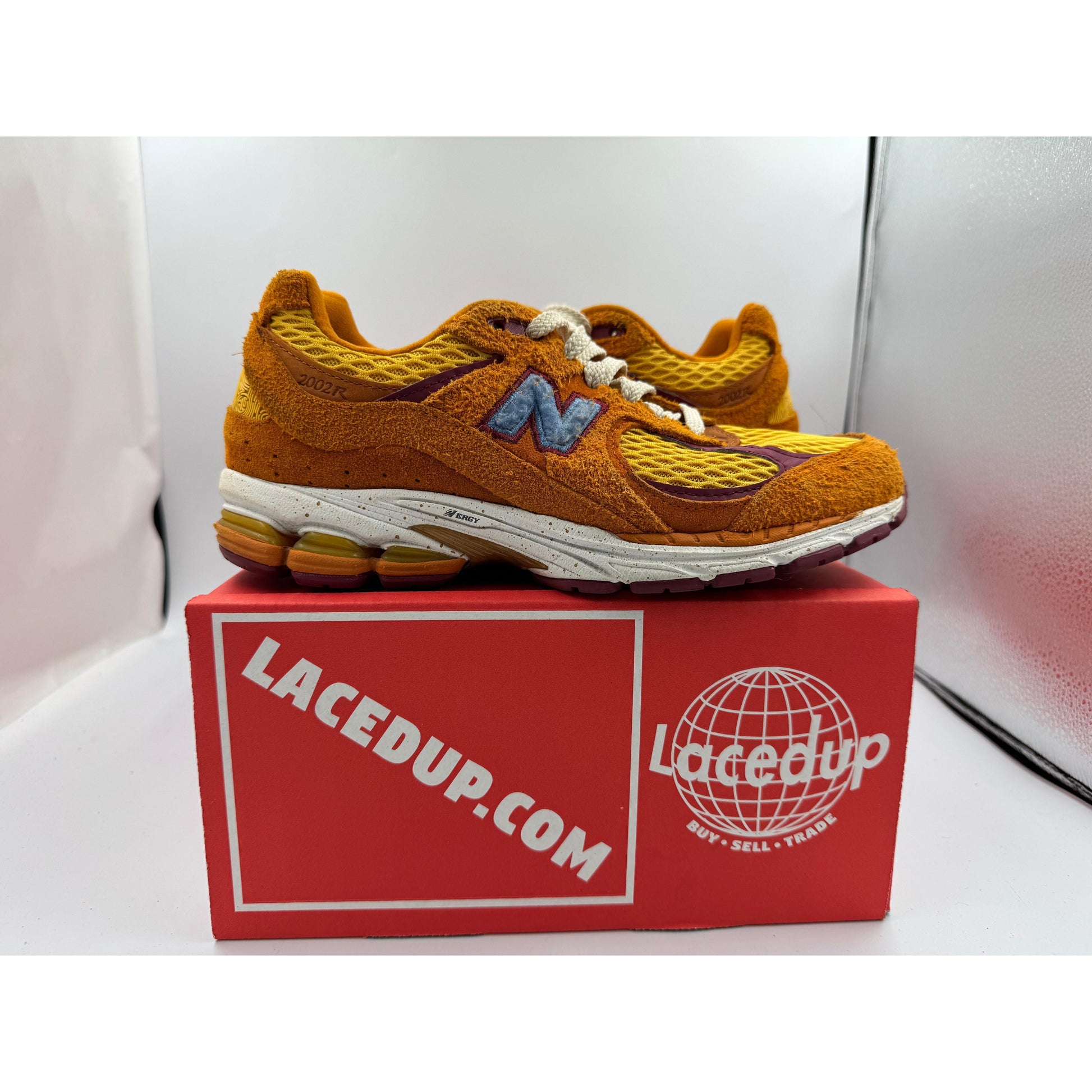 PRE OWNED New Balance 2002R Salehe Bembury Peace Be The Journey NO BOX