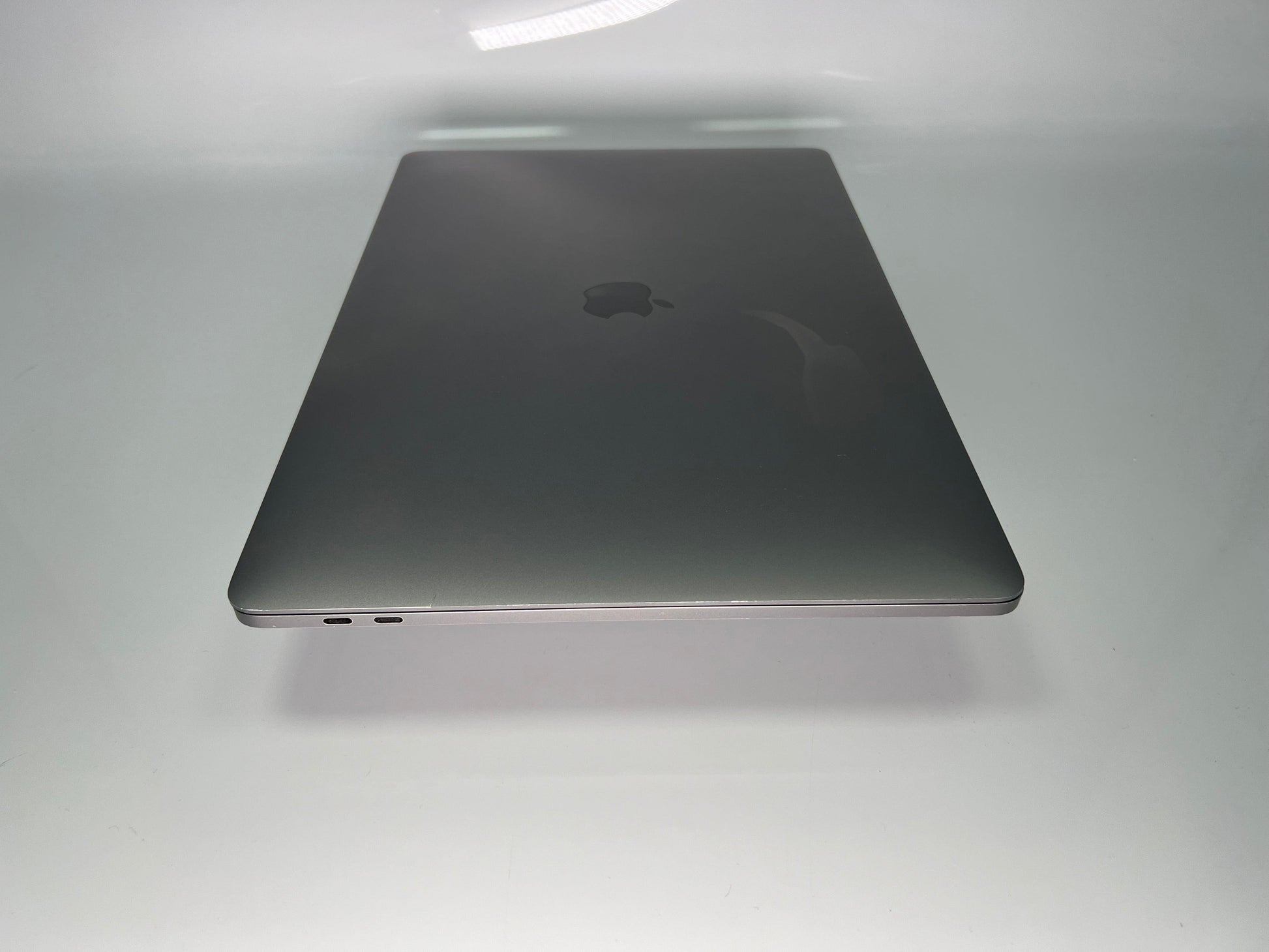 Apple MacBook Pro 15" (2016) – i7 2.7GHz – 16GB RAM – 512GB SSD – For Parts Only