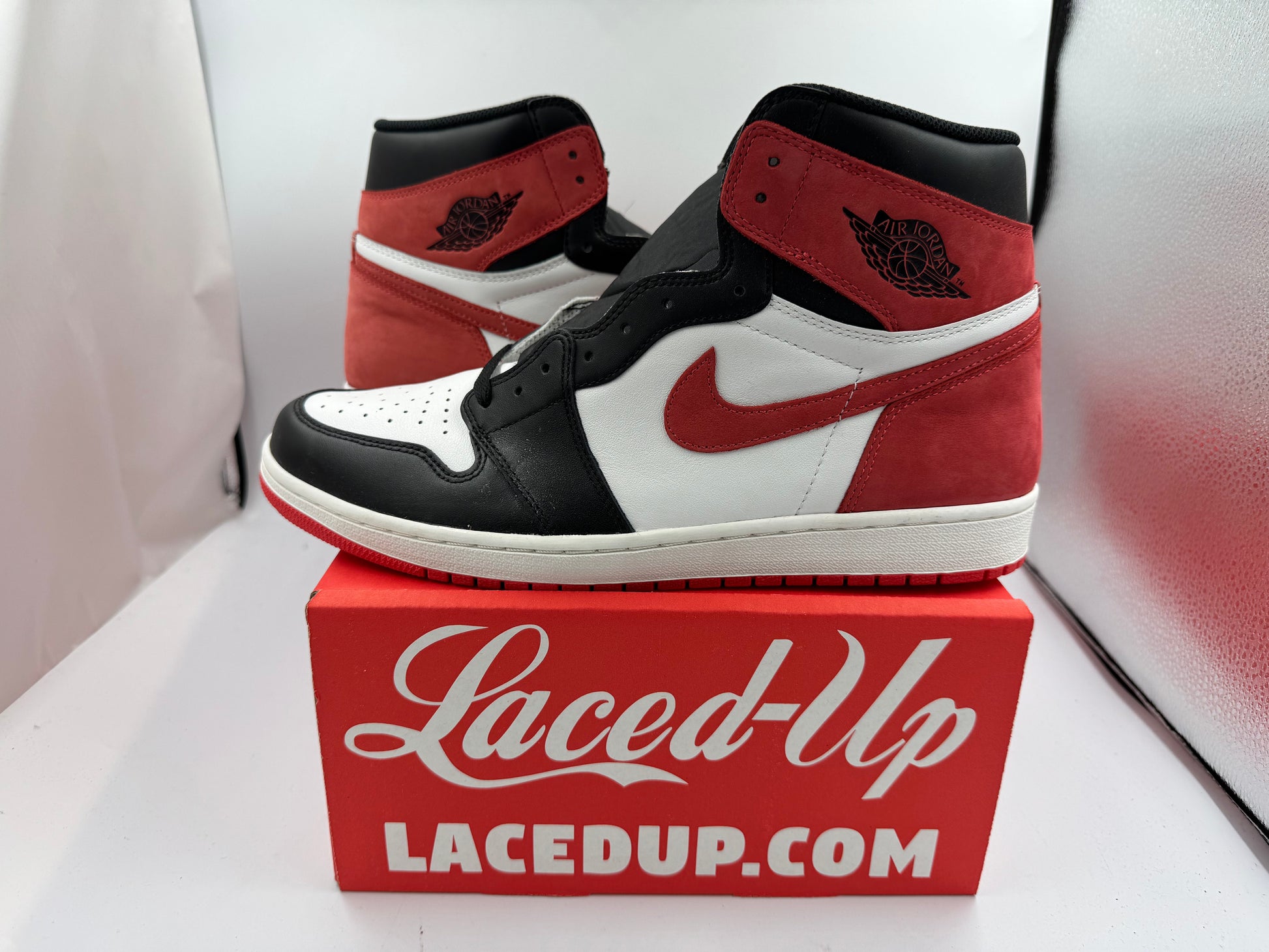 PRE OWNED Air Jordan Retro 1 Track Red Conditional