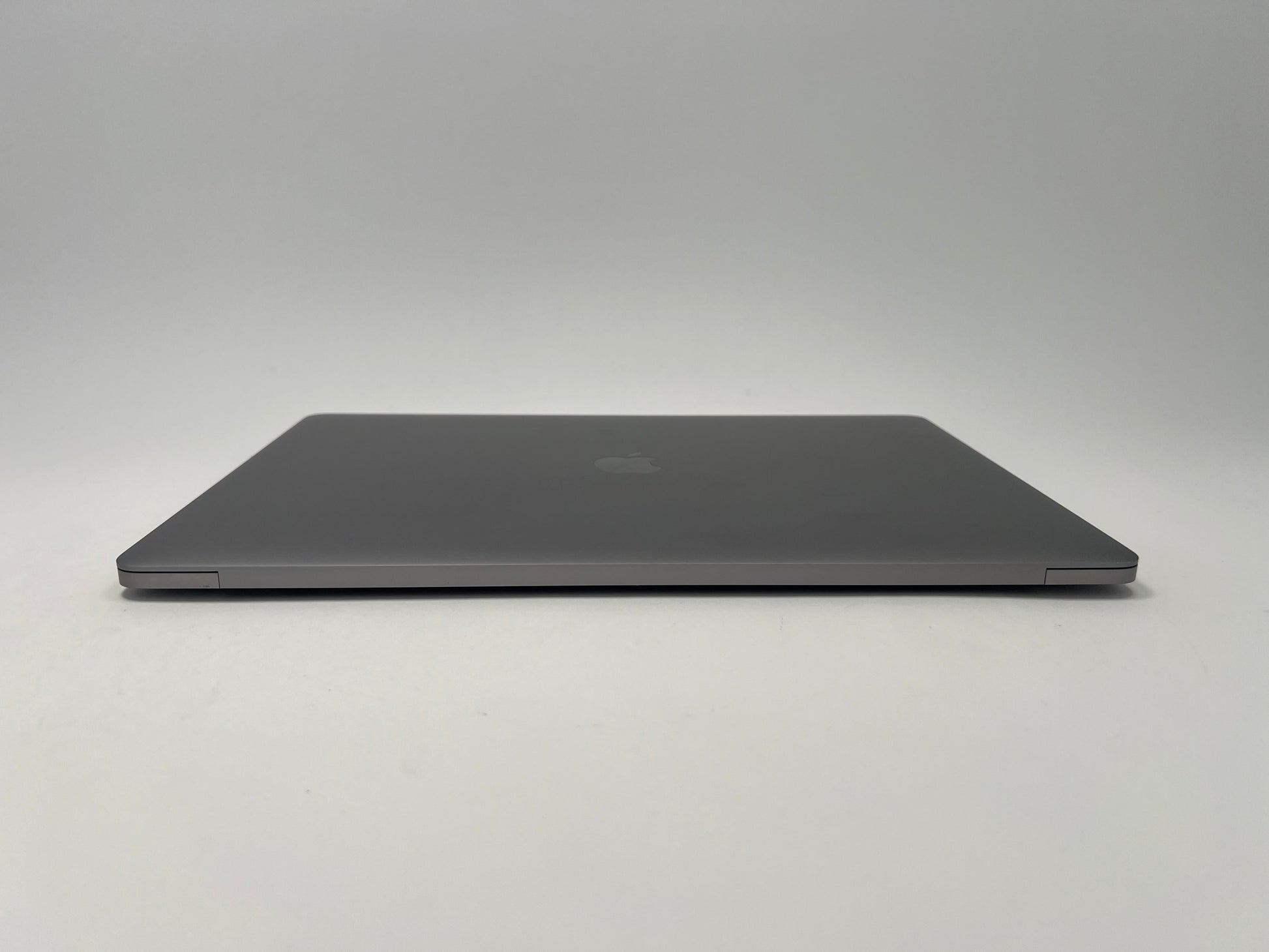 2017 MacBook Pro 15-inch i7 2.8 – 16GB RAM 256GB SSD Radeon Pro 555 | For Parts Only
