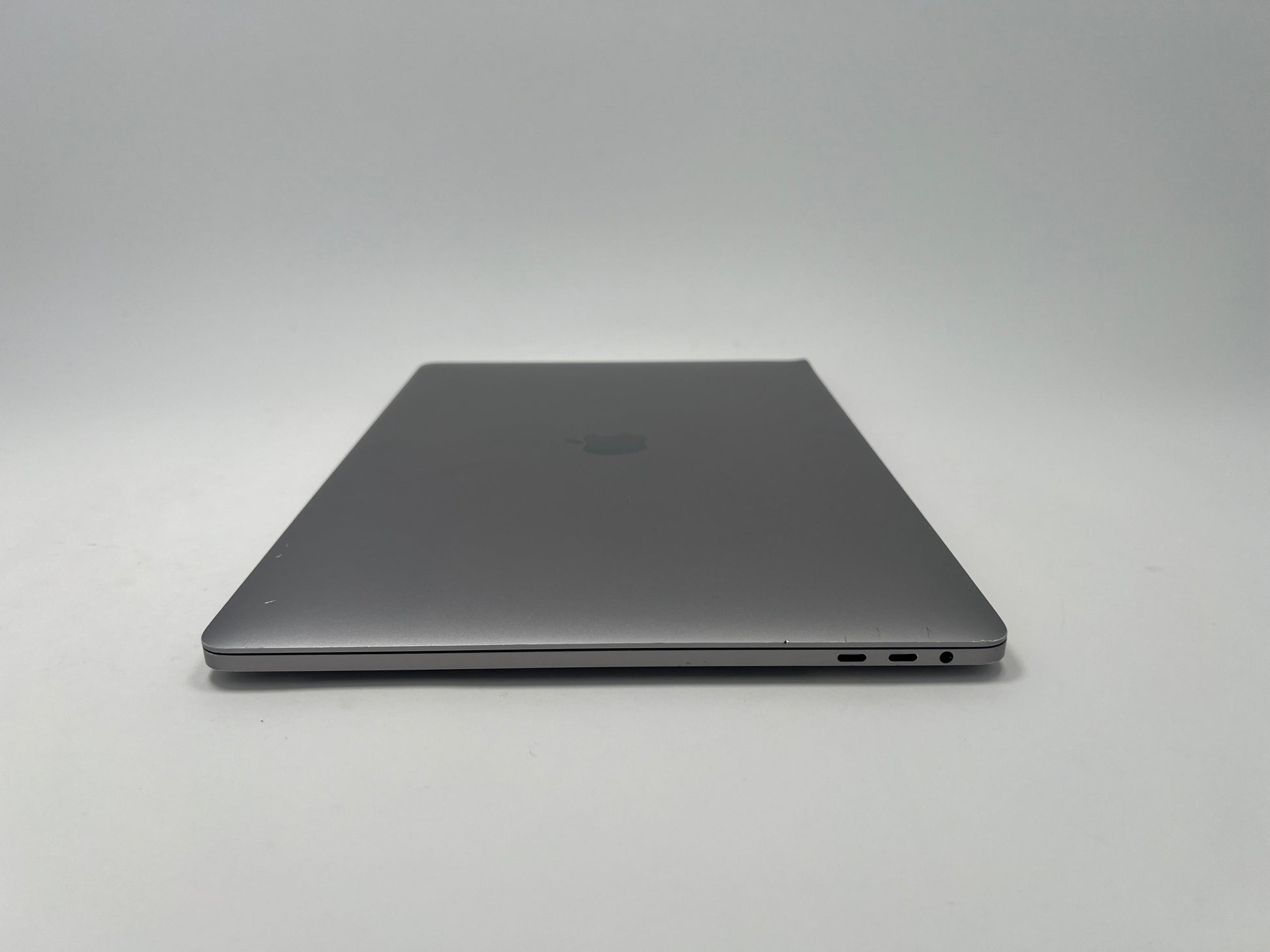 2017 Apple MacBook Pro 15-inch i7 2.8GHz – Radeon Pro 555 | For Parts/Repair Only