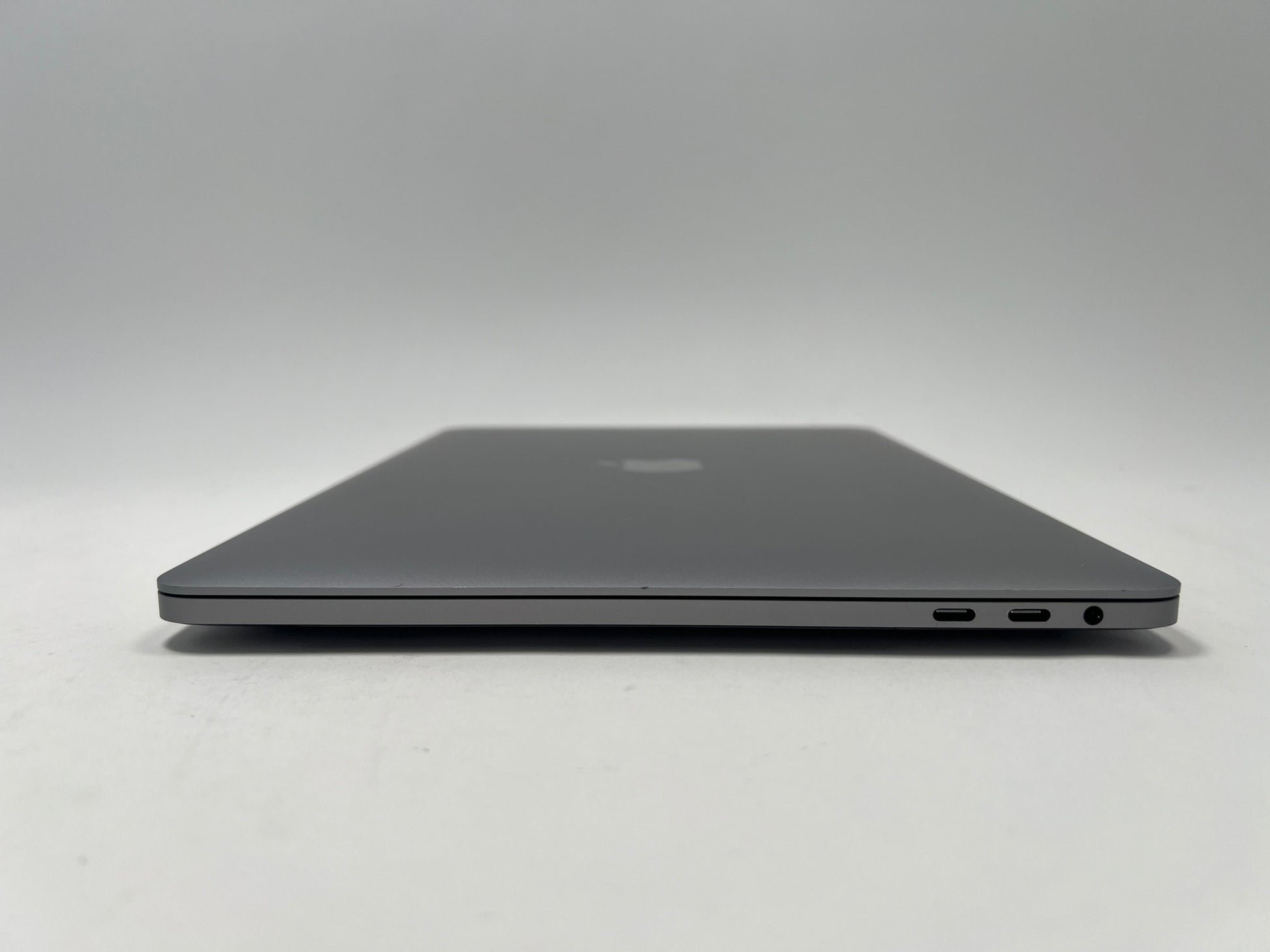 MacBook Pro (2020) 13-inch – Intel Core i7 2.3GHz – 16GB RAM 512GB SSD
