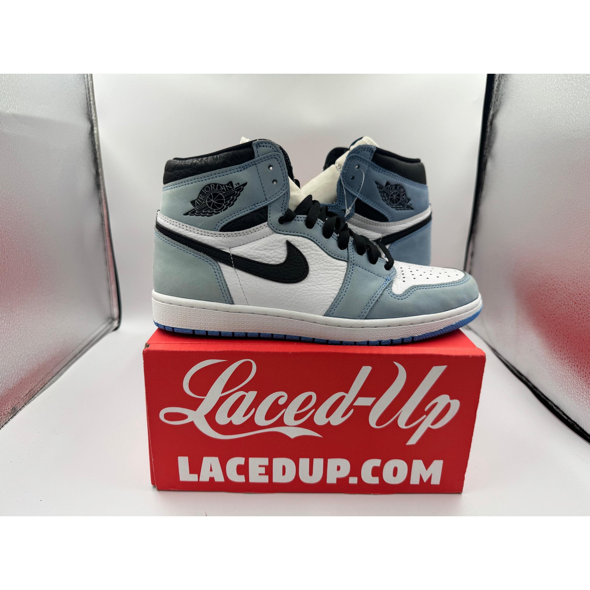 PRE OWNED Air Jordan Retro 1 High "University Blue" Conditional