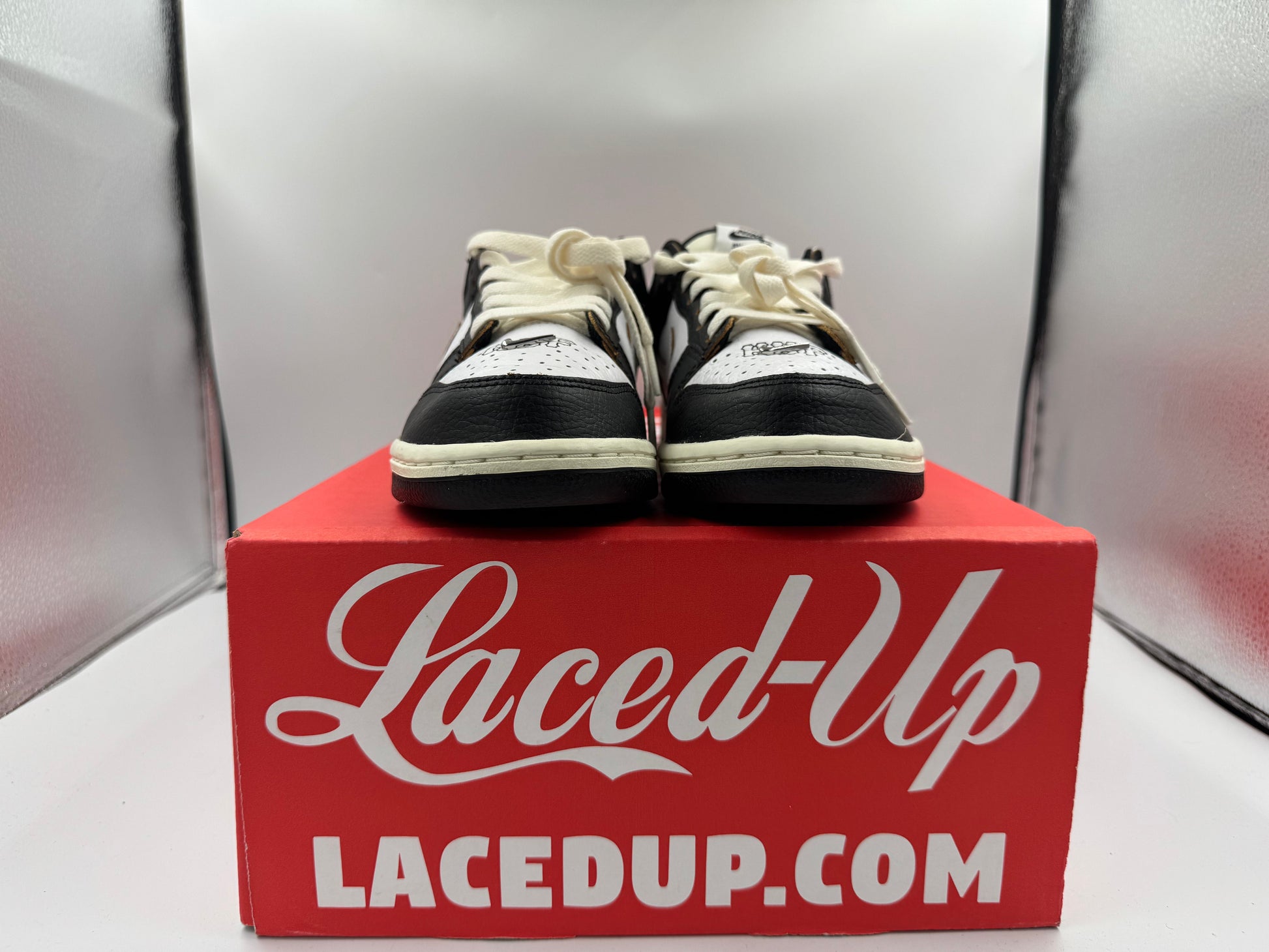 PRE OWNED Nike SB Dunk Low HUF San Francisco