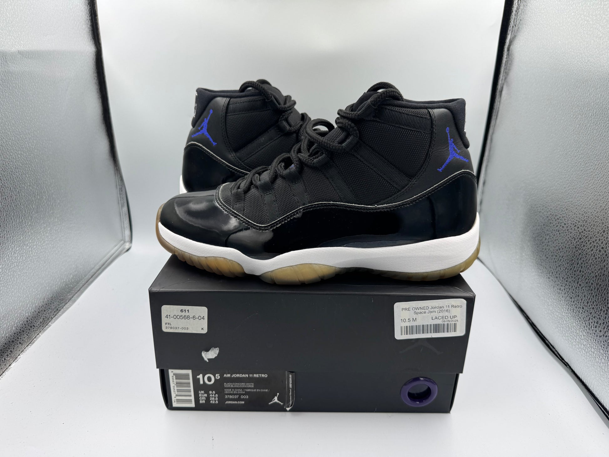 PRE OWNED Jordan 11 Retro Space Jam (2016)