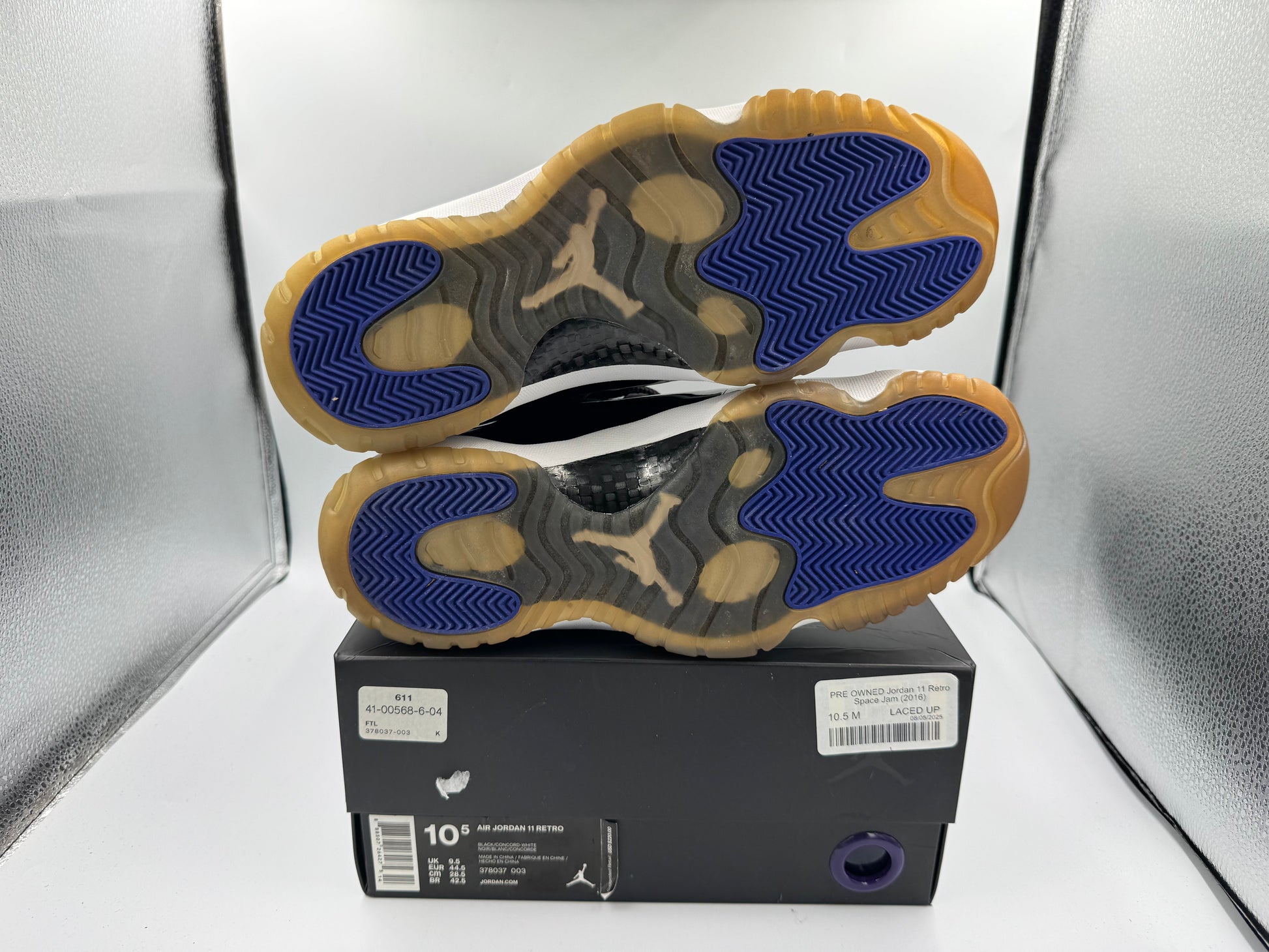 PRE OWNED Jordan 11 Retro Space Jam (2016)