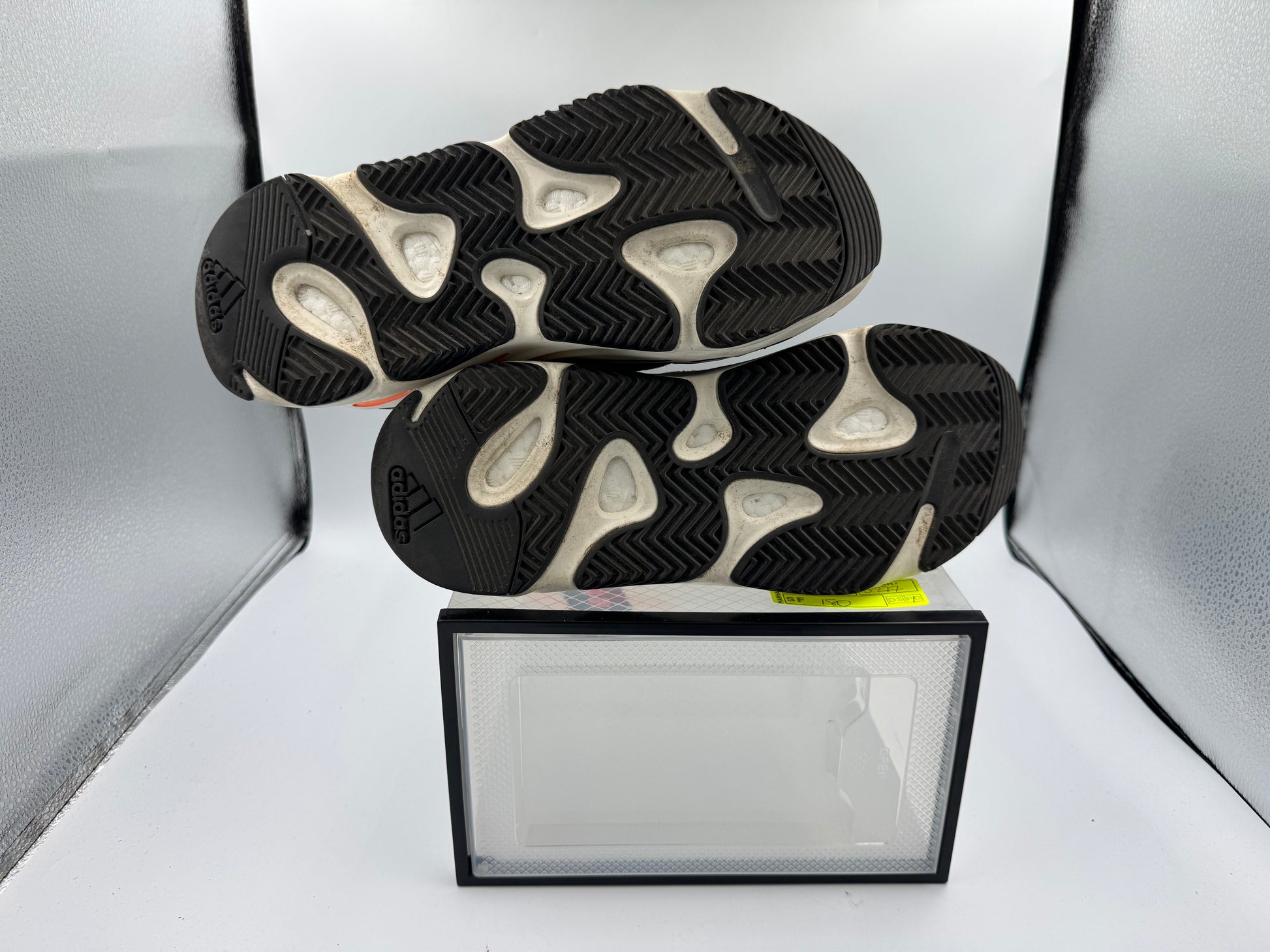 PRE OWNED adidas Yeezy Boost 700 Wave Runner NO BOX