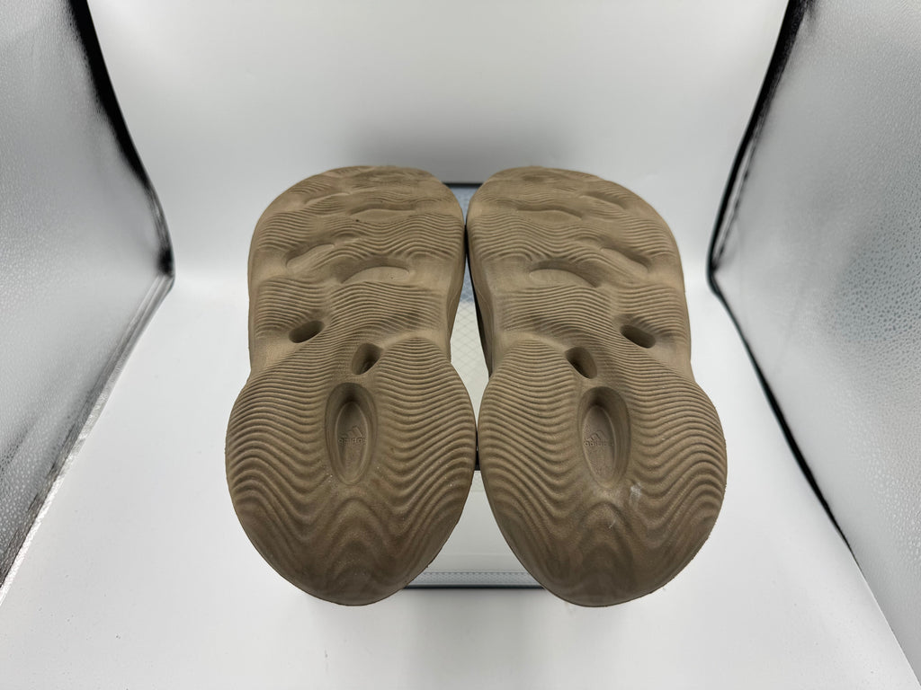 PRE OWNED adidas Yeezy Foam RNNR Stone Sage NO BOX