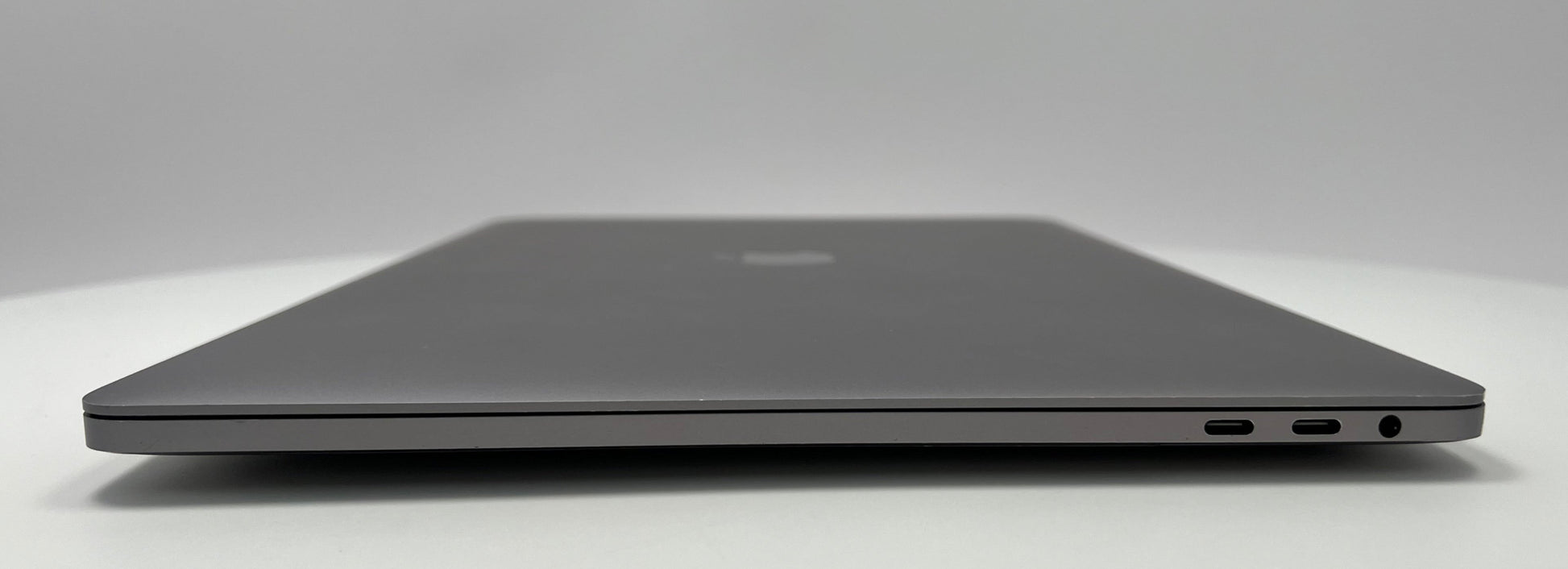 2016 Apple MacBook Pro 15-inch i7 2.7GHz 16GB RAM 512GB SSD | Radeon Pro 455