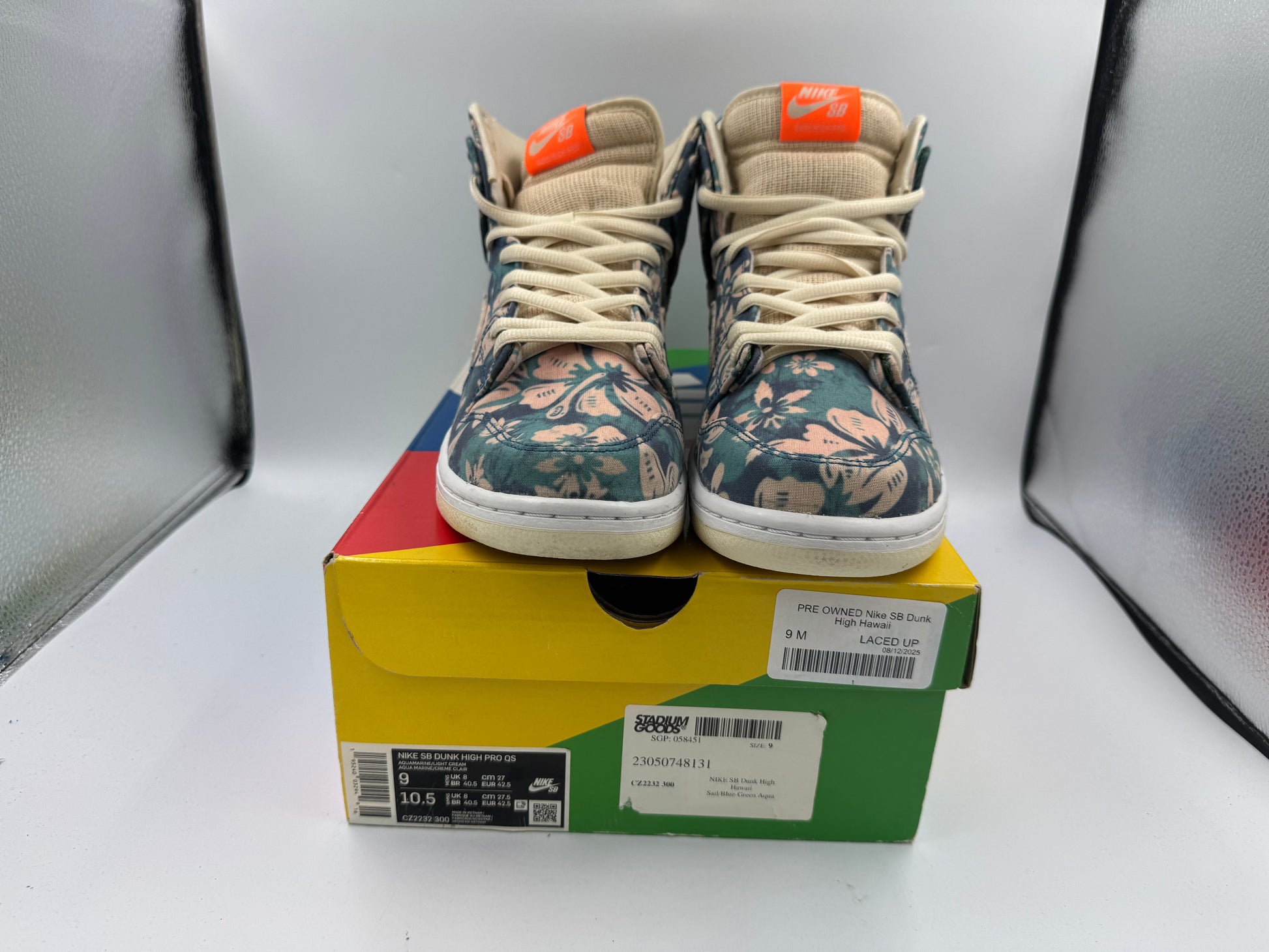 PRE OWNED Nike SB Dunk High Hawaii