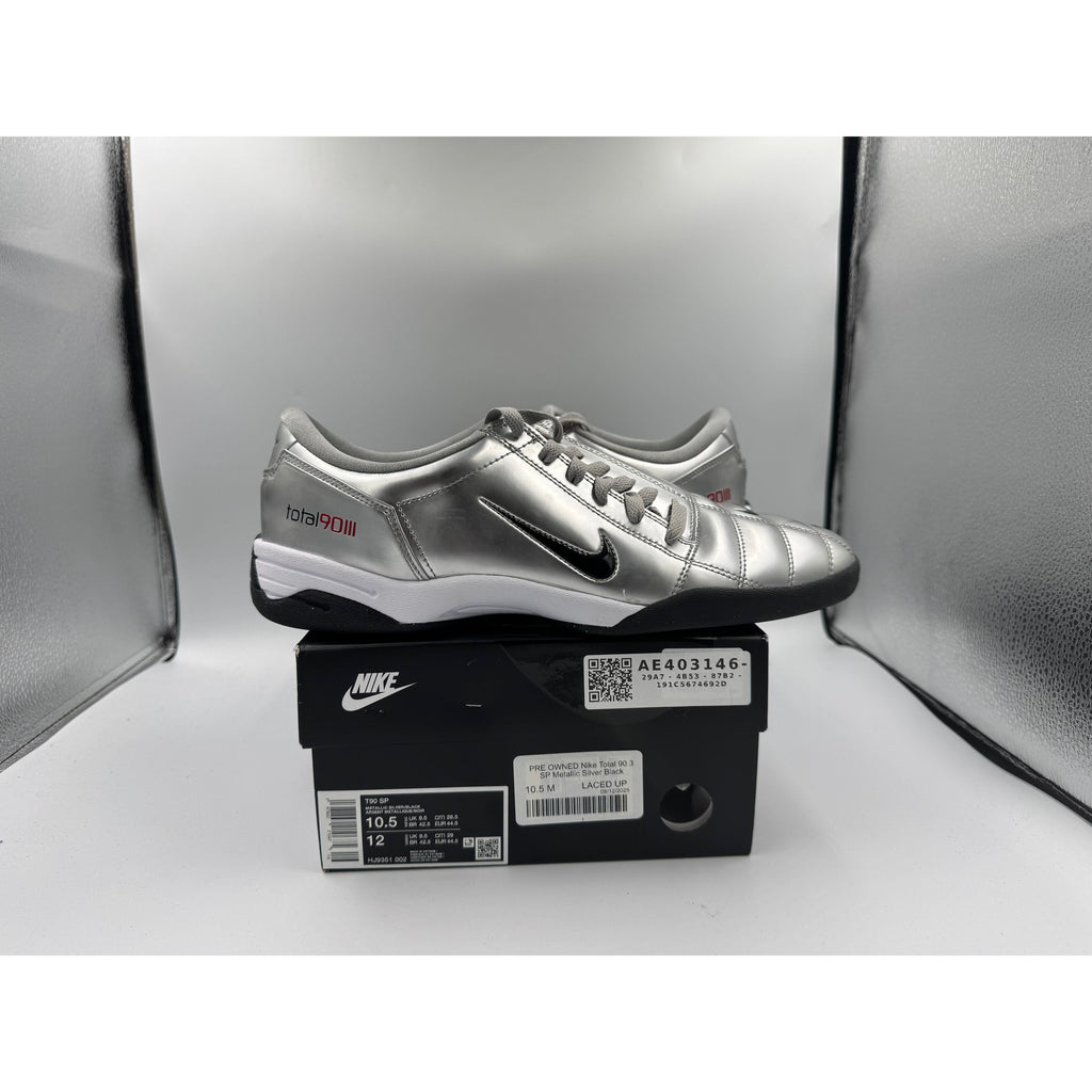 PRE OWNED Nike Total 90 3 SP Metallic Silver Black