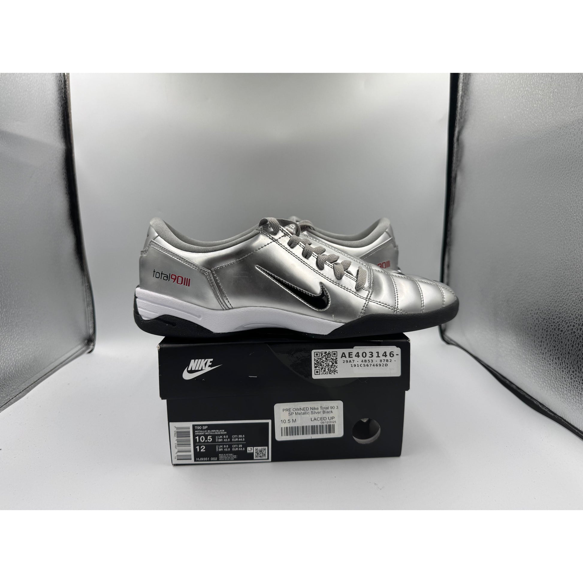 PRE OWNED Nike Total 90 3 SP Metallic Silver Black
