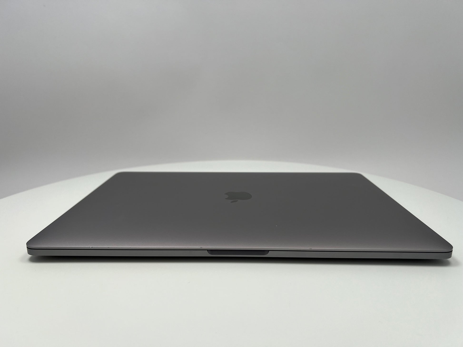 2018 Apple MacBook Pro 15-inch – i9 2.9GHz 32GB RAM 2TB SSD | Radeon Pro 560X