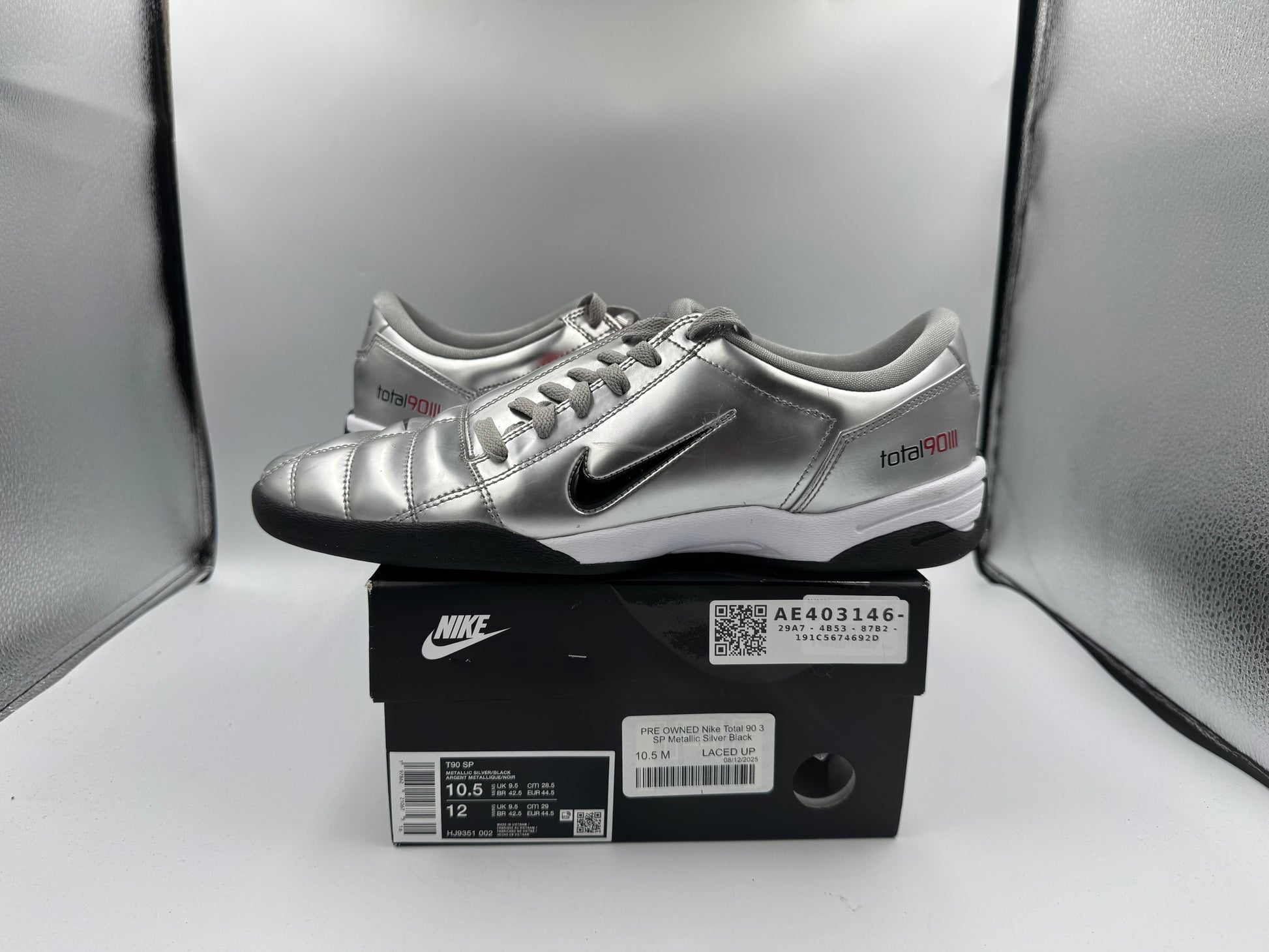 PRE OWNED Nike Total 90 3 SP Metallic Silver Black