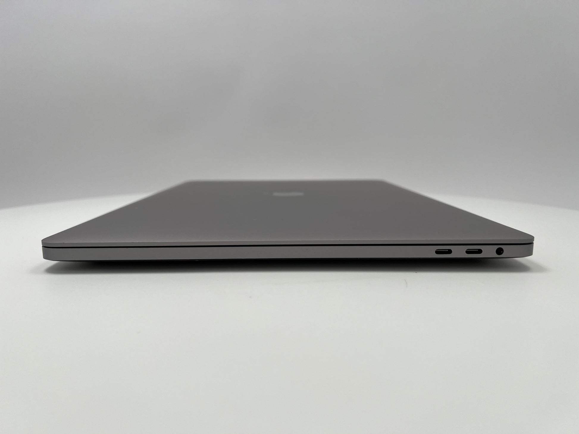 2019 Apple MacBook Pro 16-inch – i9 2.4GHz 16GB RAM 1TB SSD | Radeon Pro 5300M