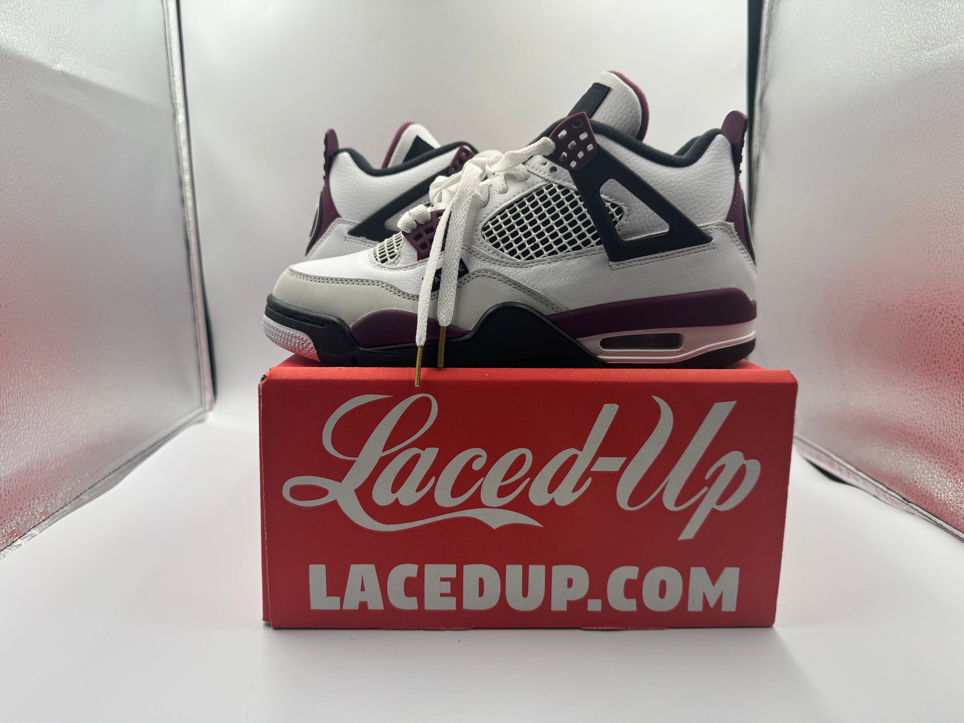 PRE OWNED Air Jordan Retro 4 "PSG Paris Saint-Germain" Conditional