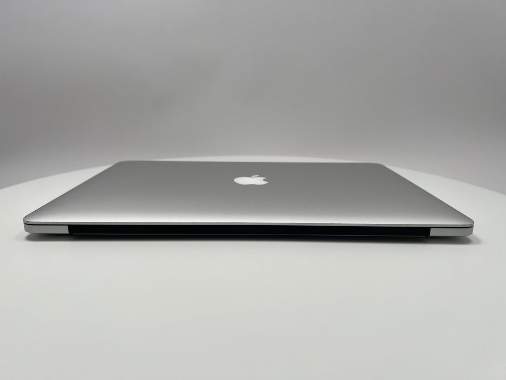 2015 MacBook Pro 15-inch i7 2.8GHz – 16GB RAM 1TB SSD AMD R9 M370X | For Parts Only