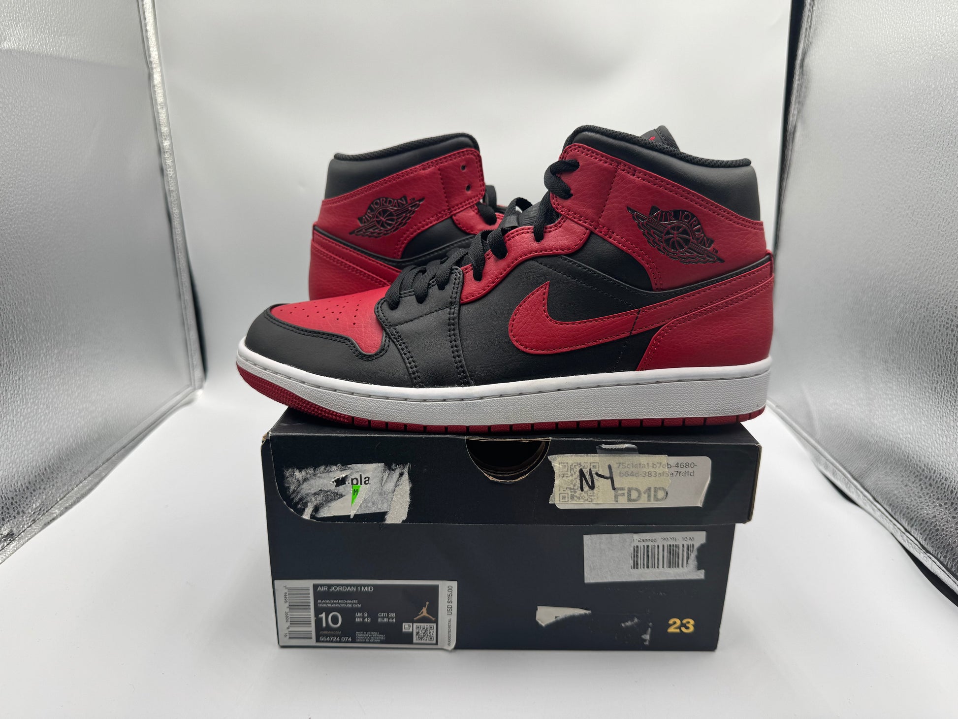 PRE OWNED Air Jordan 1 Mid "Banned" (2020) Conditional