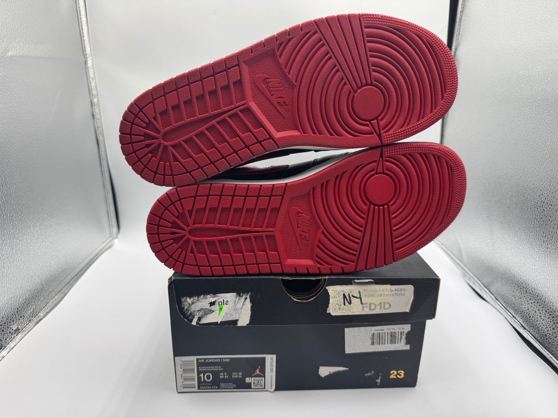 PRE OWNED Air Jordan 1 Mid "Banned" (2020) Conditional