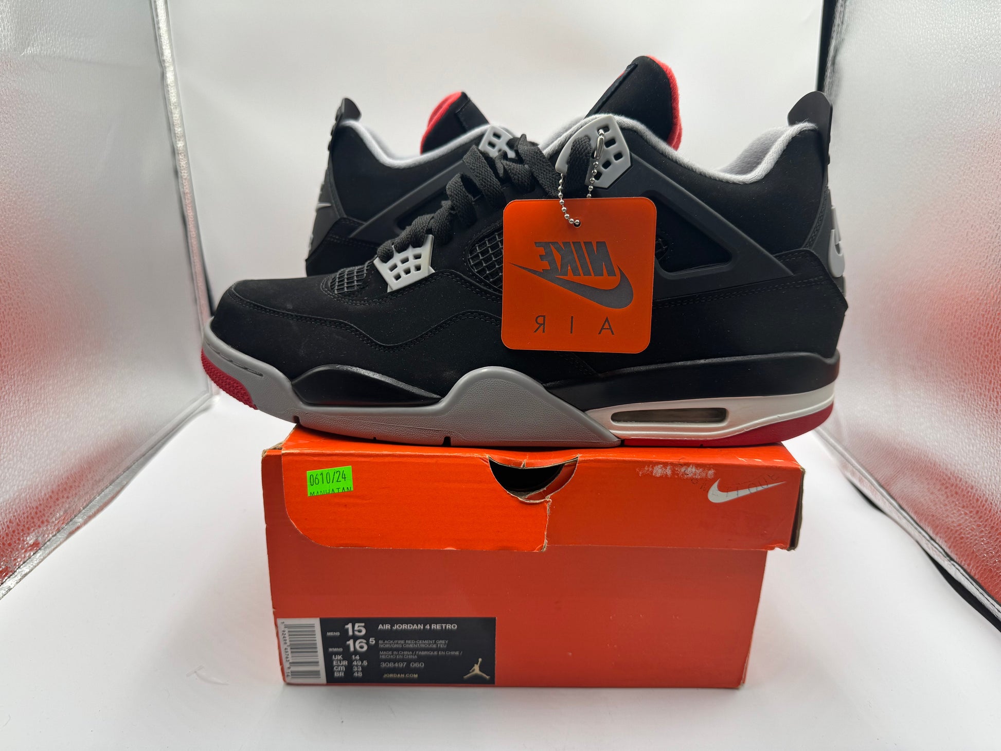 PRE OWNED Air Jordan Retro 4 "Bred" (2019) Conditional