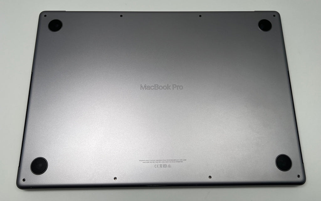 2021 Apple MacBook Pro 16-inch – M1 Max 32-Core GPU 64GB RAM 4TB SSD | Space Gray