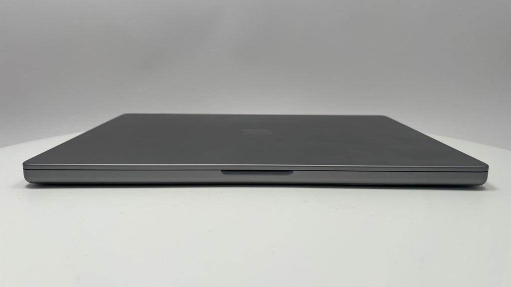 2021 Apple MacBook Pro 16-inch M1 Max 32-Core GPU –  64GB RAM 4TB SSD | Space Gray