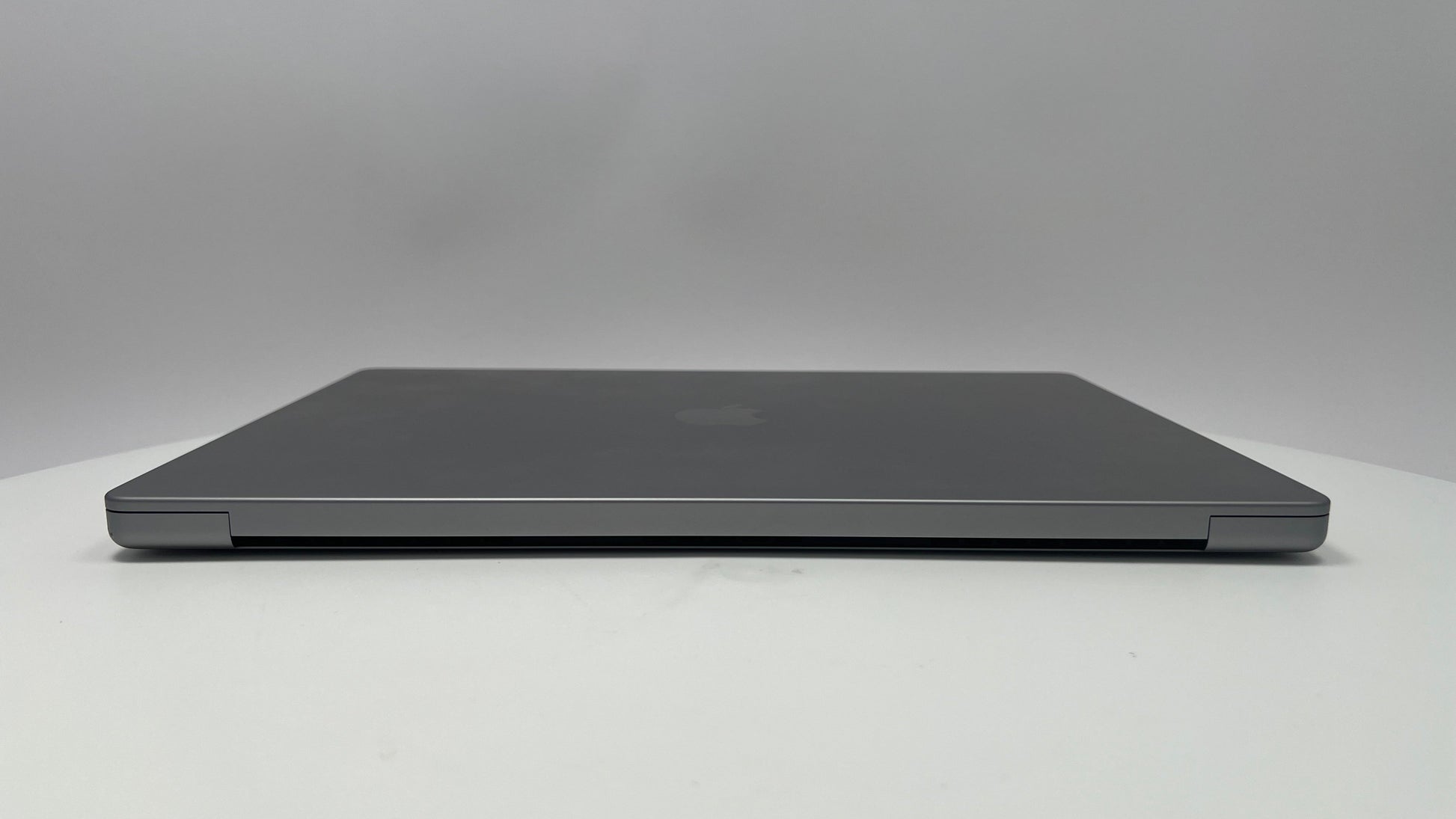 2021 Apple MacBook Pro 16-inch M1 Max 32-Core GPU –  64GB RAM 4TB SSD | Space Gray