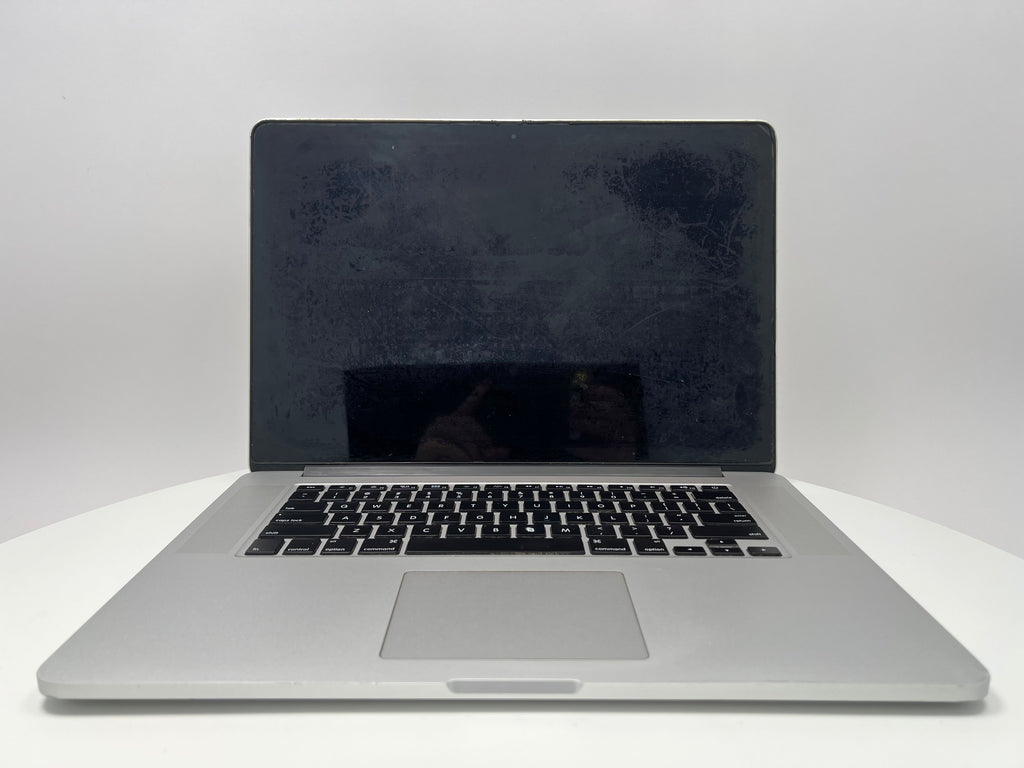 2015 MacBook Pro 15-inch i7 2.8GHz – 16GB RAM 1TB SSD AMD R9 M370X | Silver