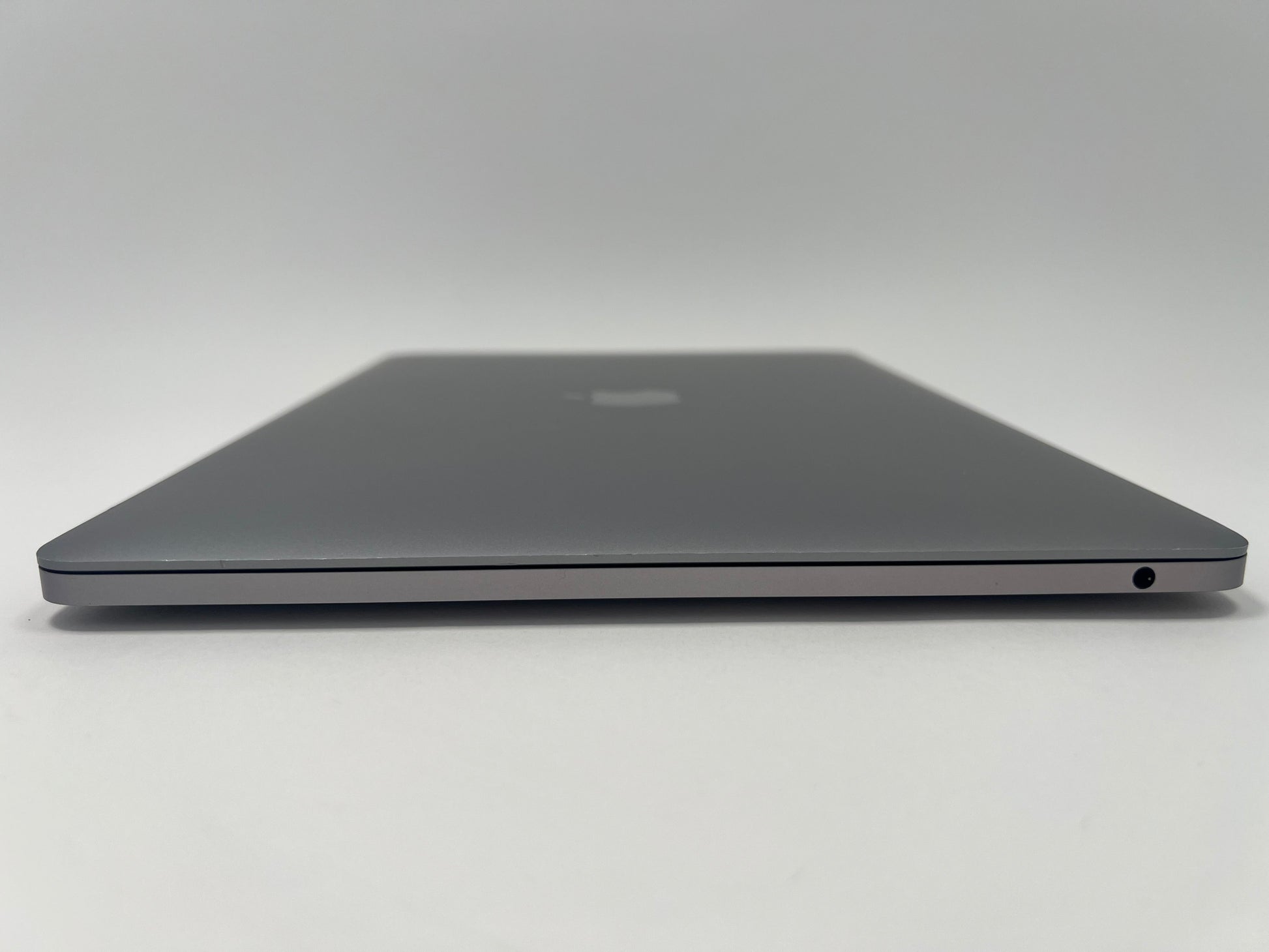 2017 Apple MacBook Pro 13-inch i5 2.3GHz – 8GB RAM 256GB SSD Space Gray For Parts Only