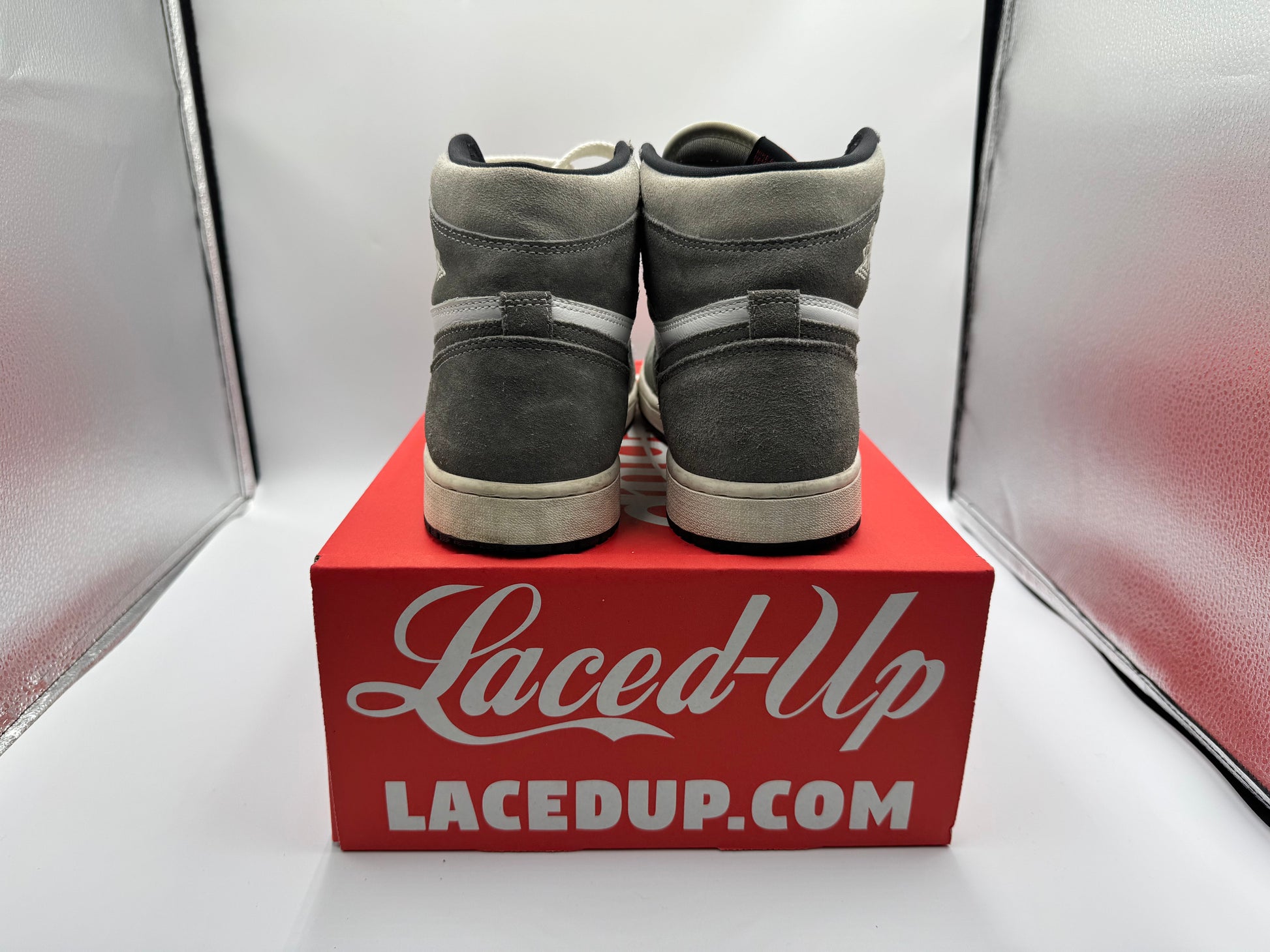 PRE OWNED Jordan 1 Retro High OG Washed Black